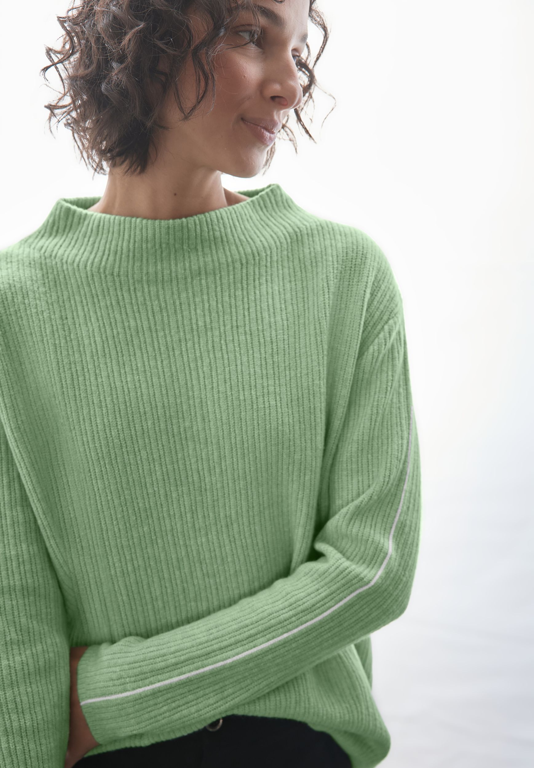  |  Pullover mit Kontrastdetail | 40 | 4565_26217