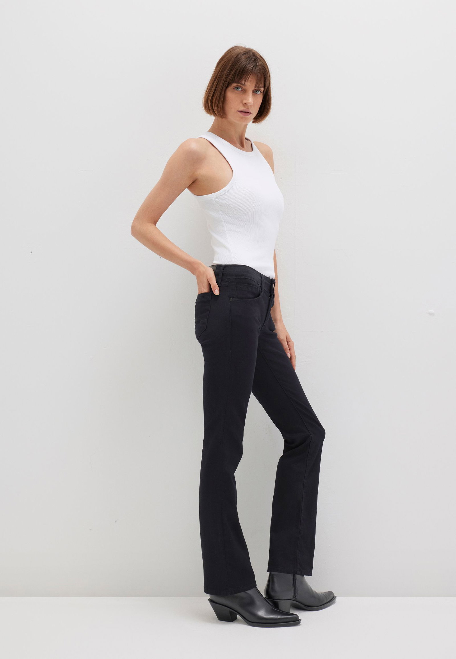 Mavi |  Mavi Jeans Bella Mid-Rise | 28/32 | 1962_90148