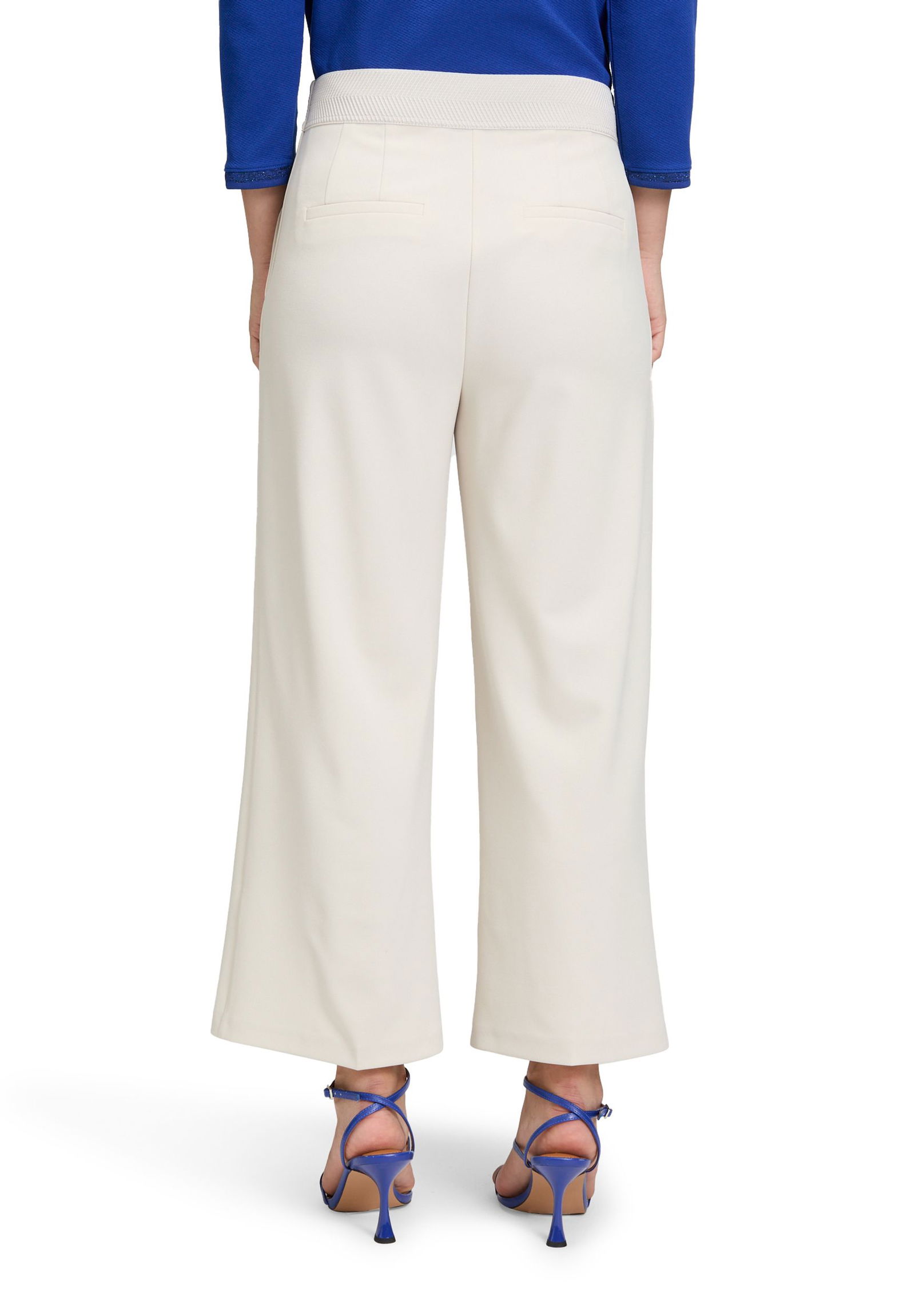 Betty Barclay |  Betty Barclay Schmale Hose  | 44 | beige