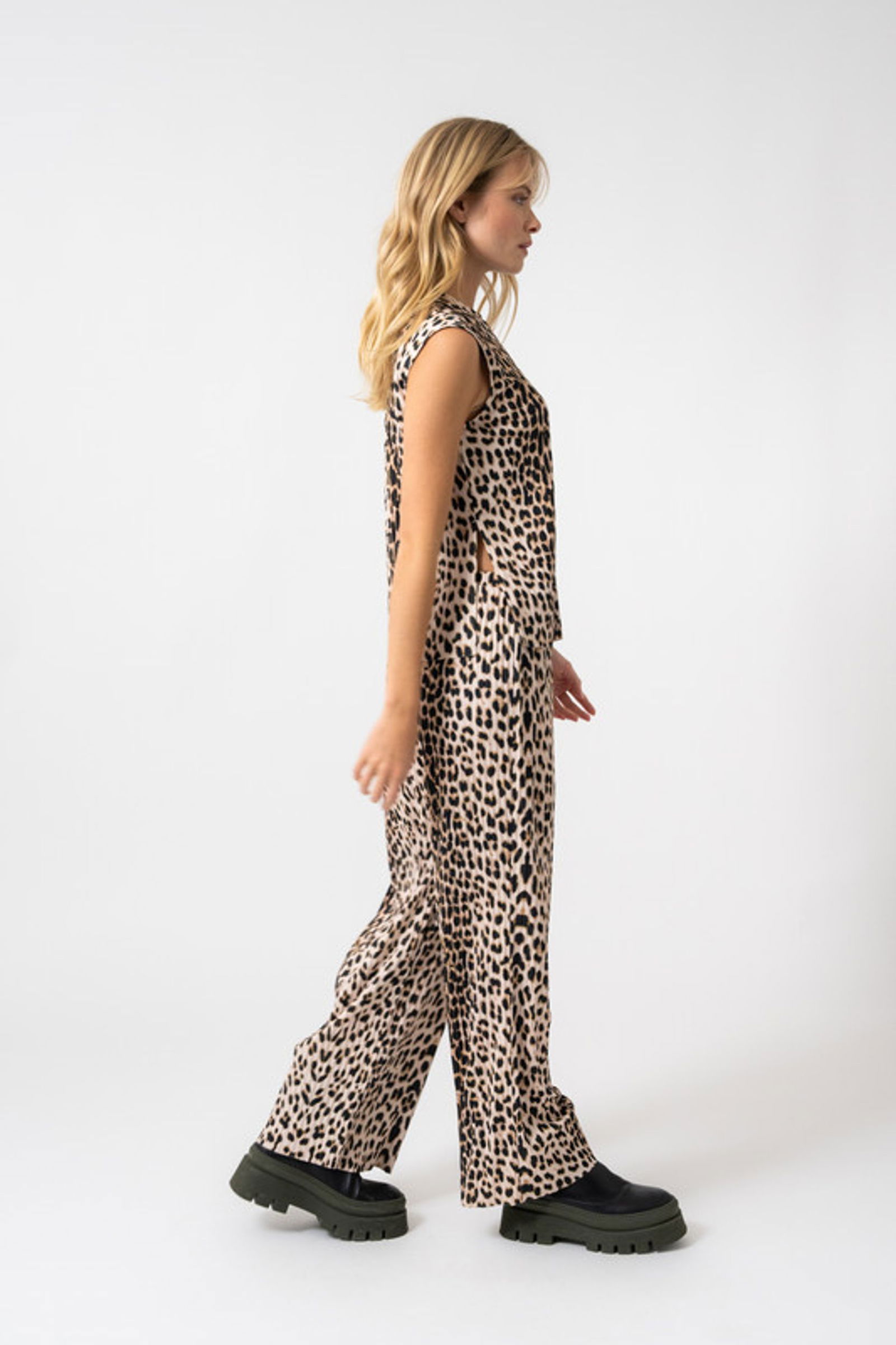 Oh April |  Oh April Joggingpants  | M | Leo