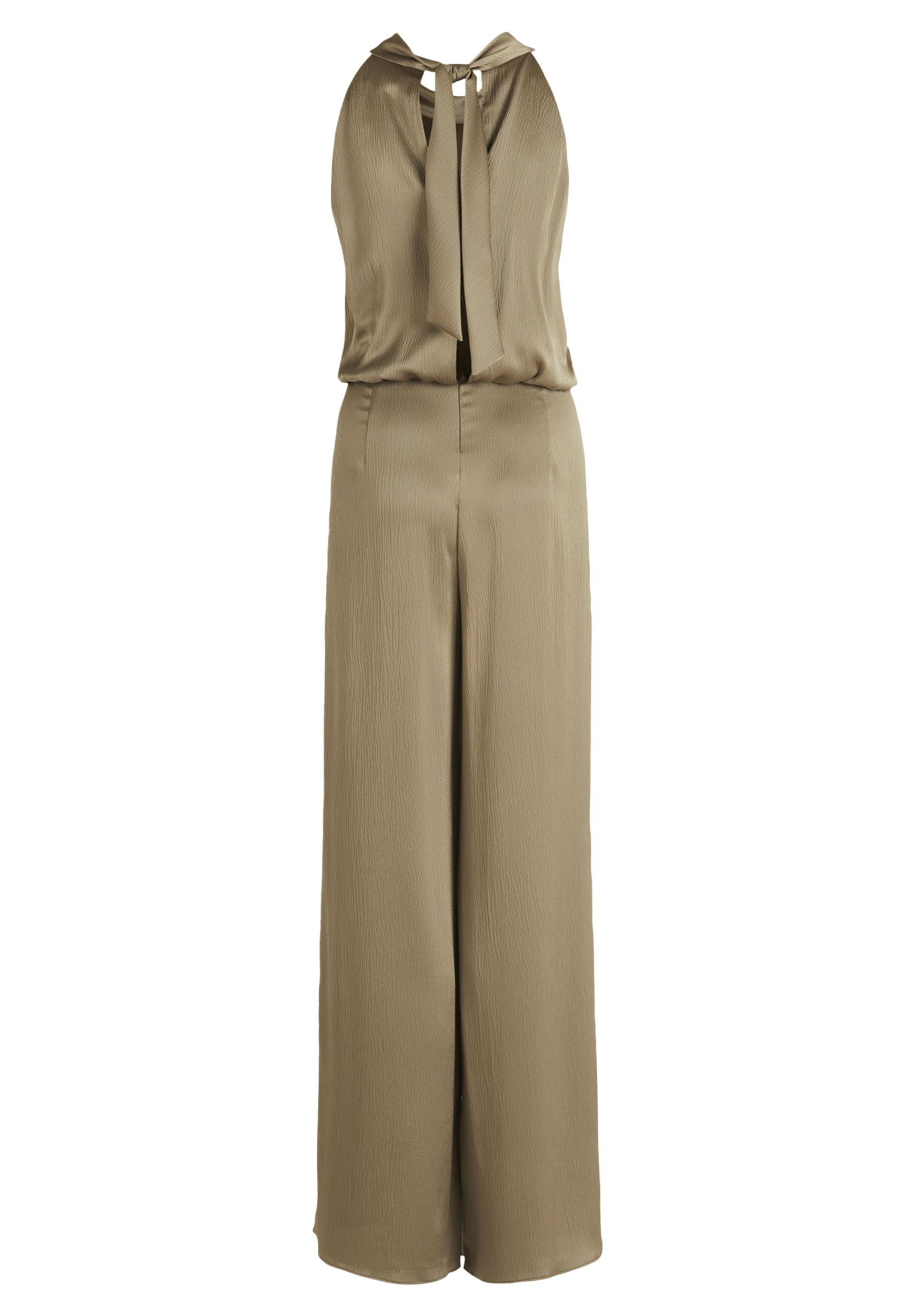 V by Vera Mont |  V by Vera Mont Overall  | 38 | turf