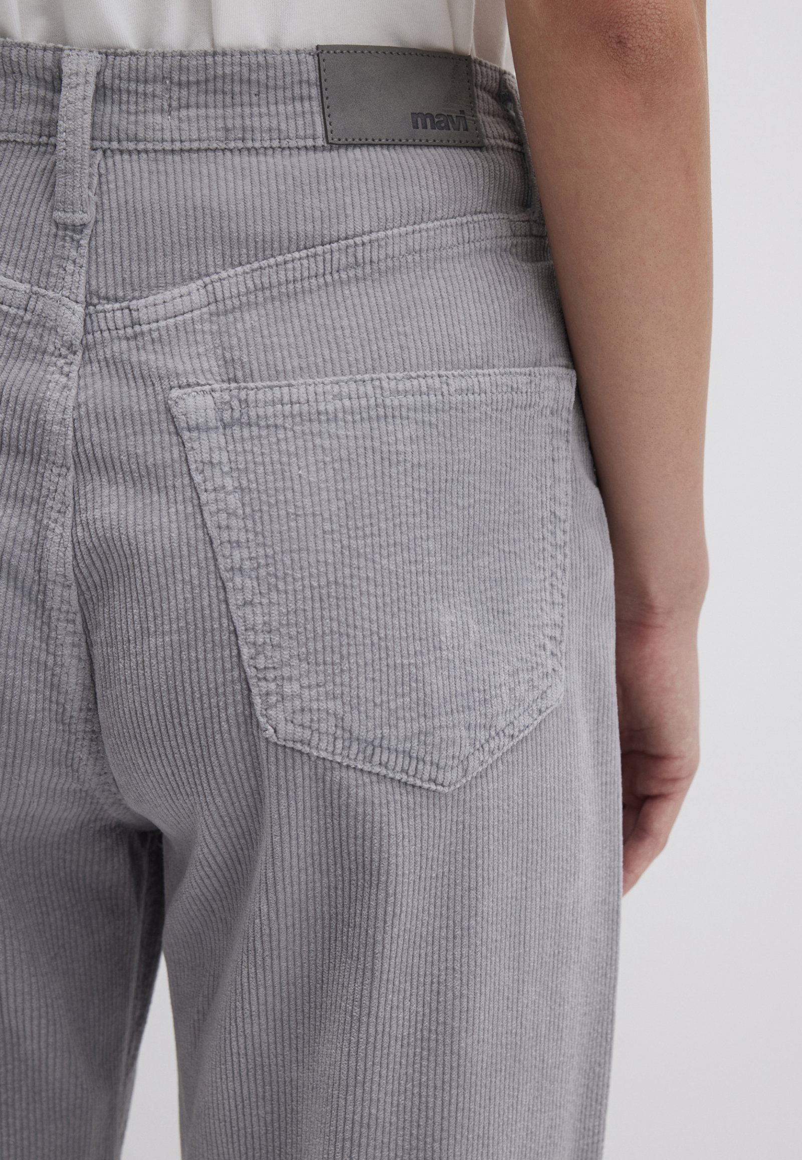 Mavi Cordhose Laura #4