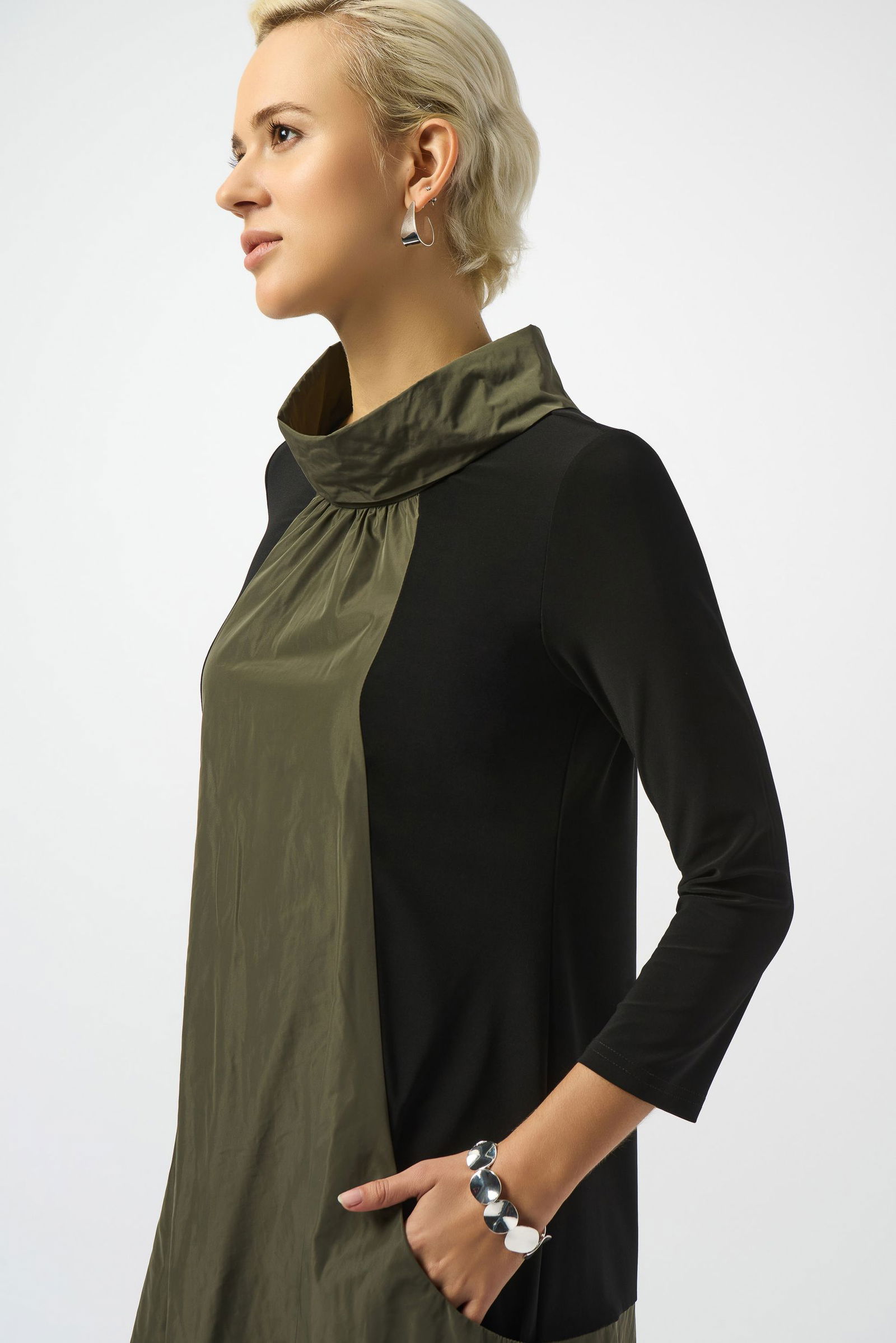 29c7b4d6e3e59ad80949ef7865580e3e |  Kleid, Schwarz/Avocado | 48