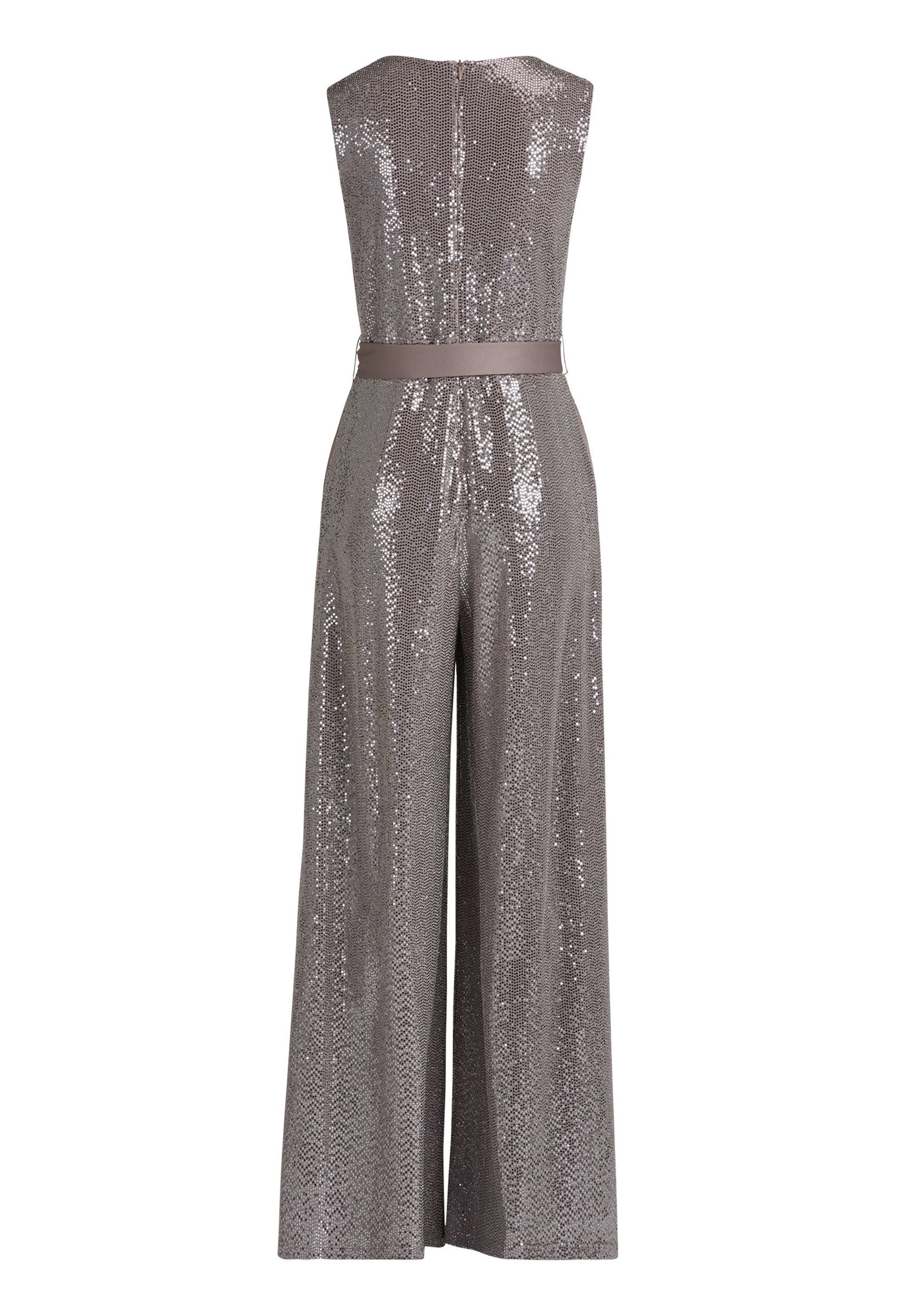 e37e79ca4f3b7f72f5c74f4eaf446593 Vera Mont Overall