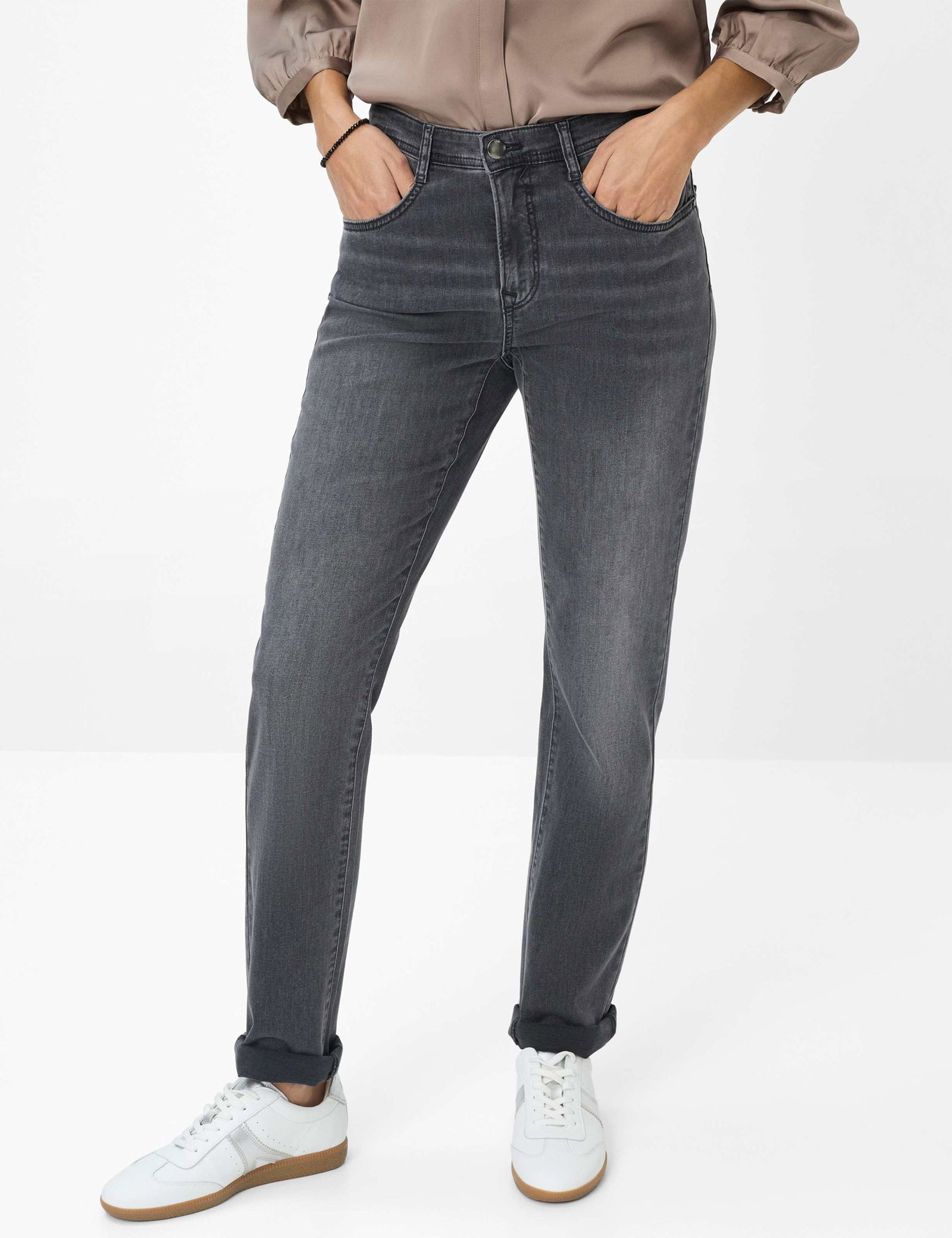 Brax Dames Style Mary S Ultralight Denim Verkorte Five-Pocket Jeans, Used Light Blue., 34W / 30L Brax Dames Style Mary S Ultralight Denim Verkorte Five-Pocket Jeans, Used Light Blue., 34W / 30L