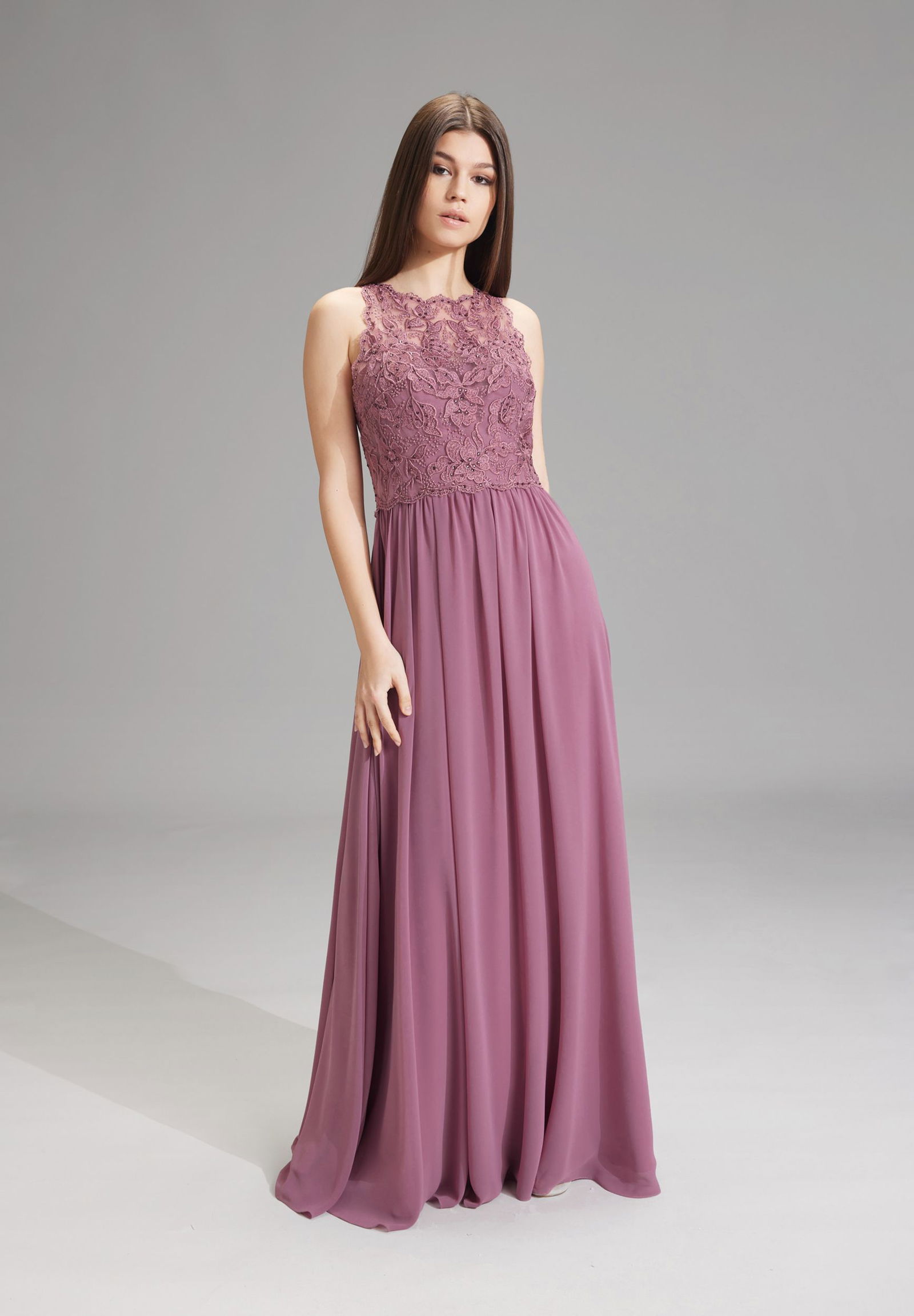 774f40617f333f9e0fc72f529b6f6e87 Hey Kyla High-closed-Abendkleid mit floraler Spitze