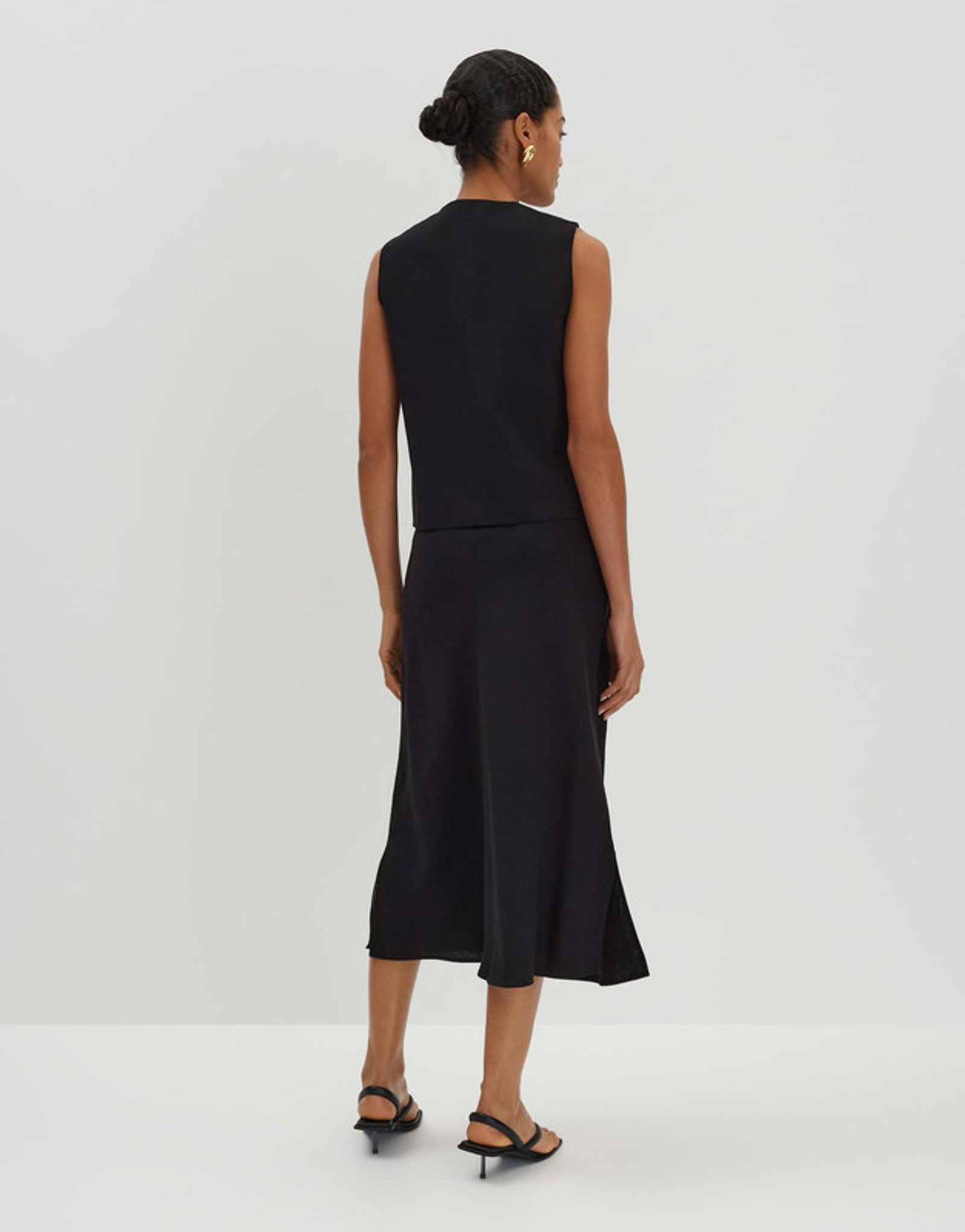 a2b05734b876539108d0b371504509e7 Someday | Someday Weste | 34 | black