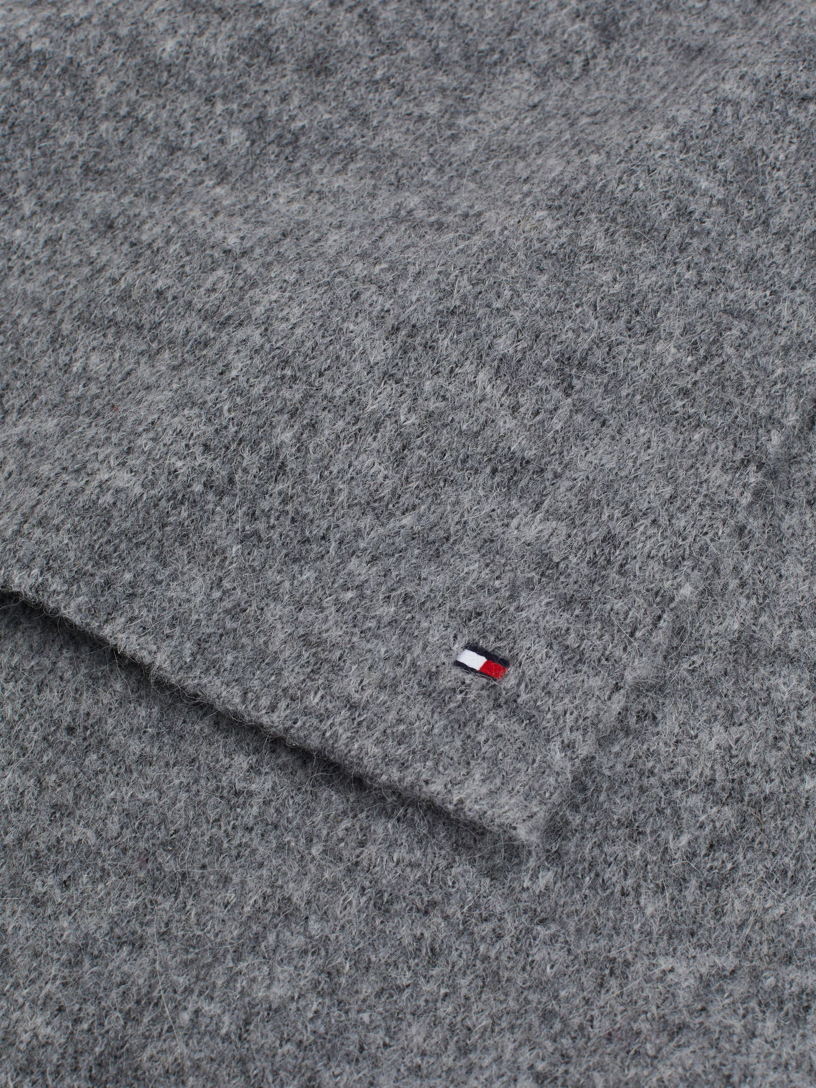 Tommy Jeans | Tommy Jeans Schal Essential Flag Fuzzy Scarf | OS | mid grey melange