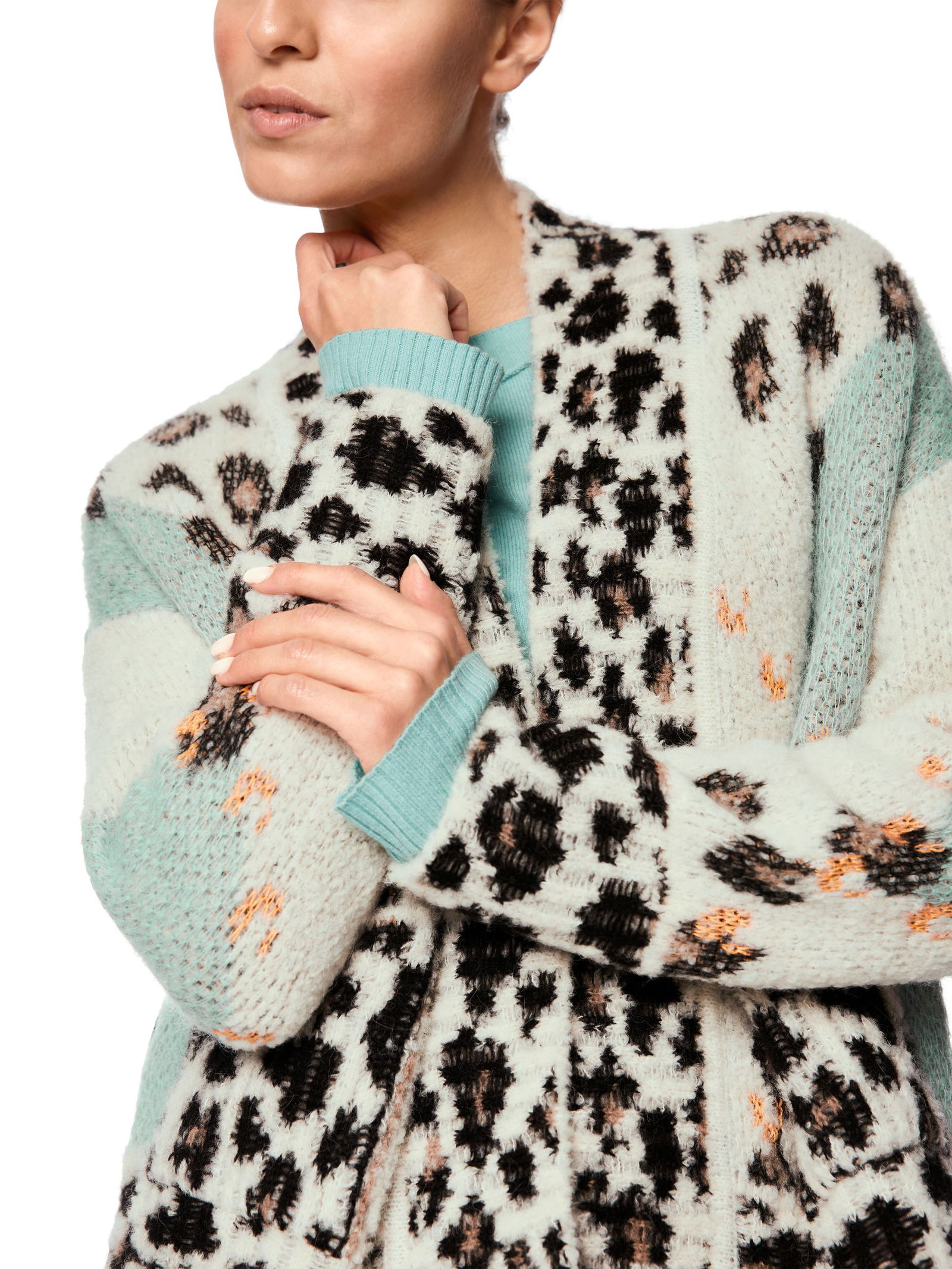  | Cardigan, soft teal | 40