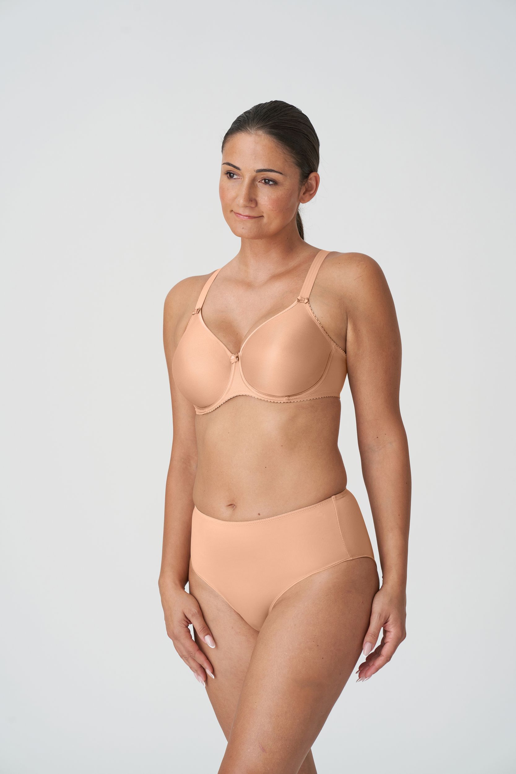 PrimaDonna |  SATIN Light Tan Vollschalen-BH nahtlos | 80/F