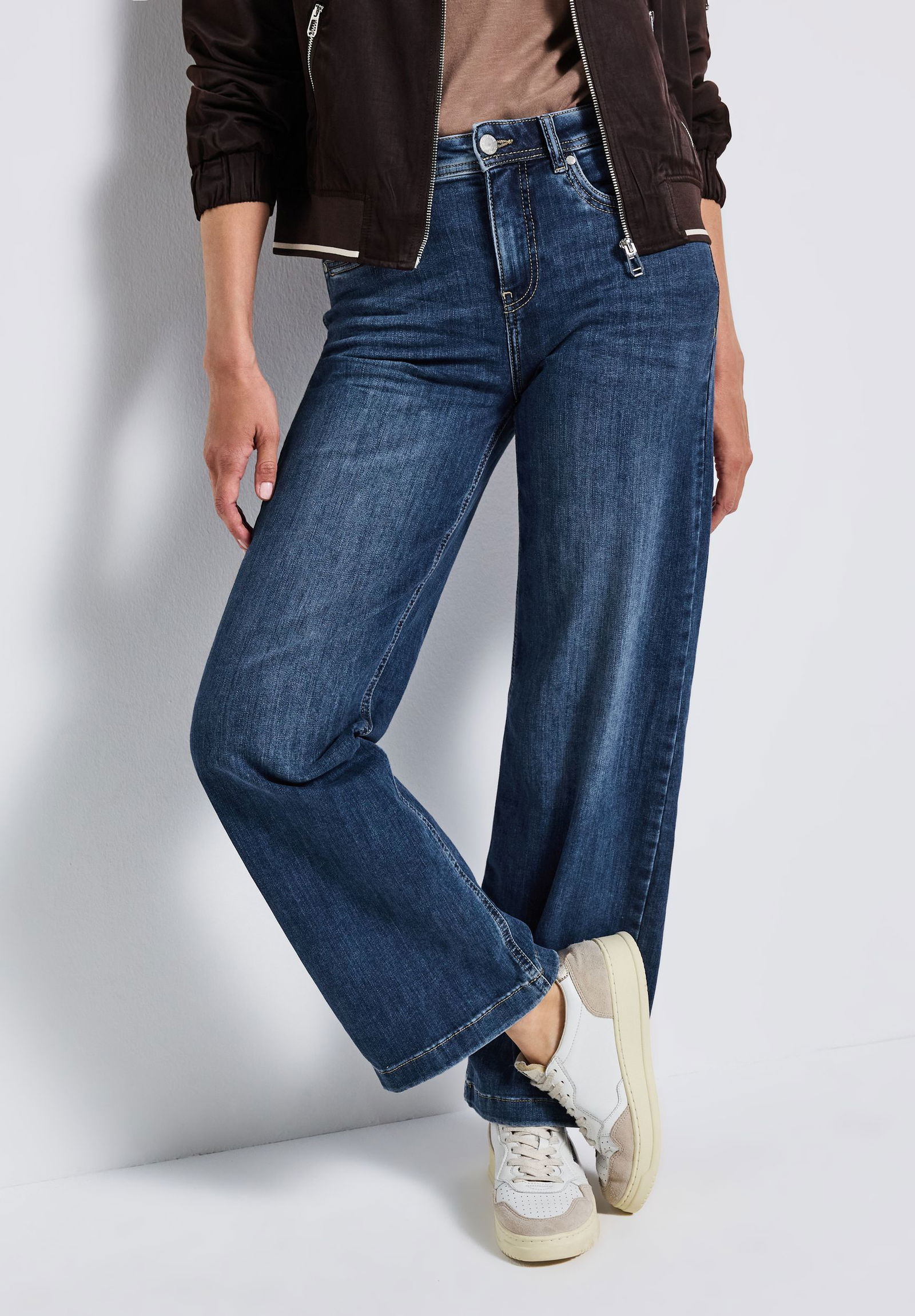  | Style QR Denim-Wide Leg,hw,mid, mid blue soft washed | 27/30