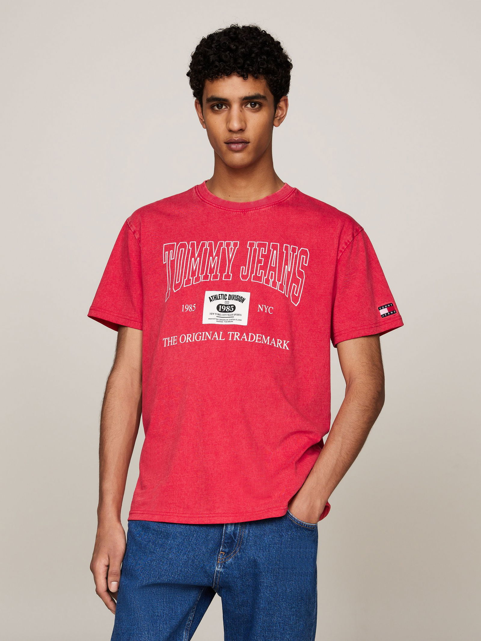  |  TJM REG SS ARCHIVE TEE EXT, RED | XL | deep crimson