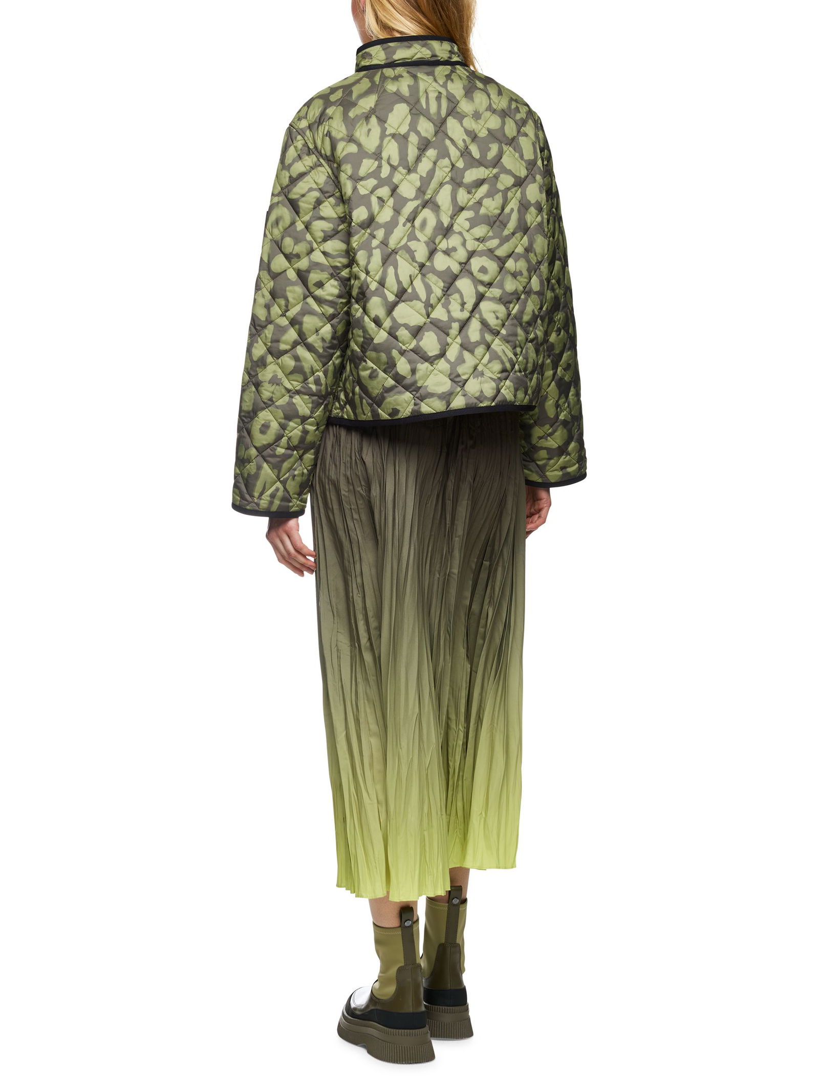 9eb2afaebbf80357a826c7ce81e73450 |  Jacke, olive drab | 42