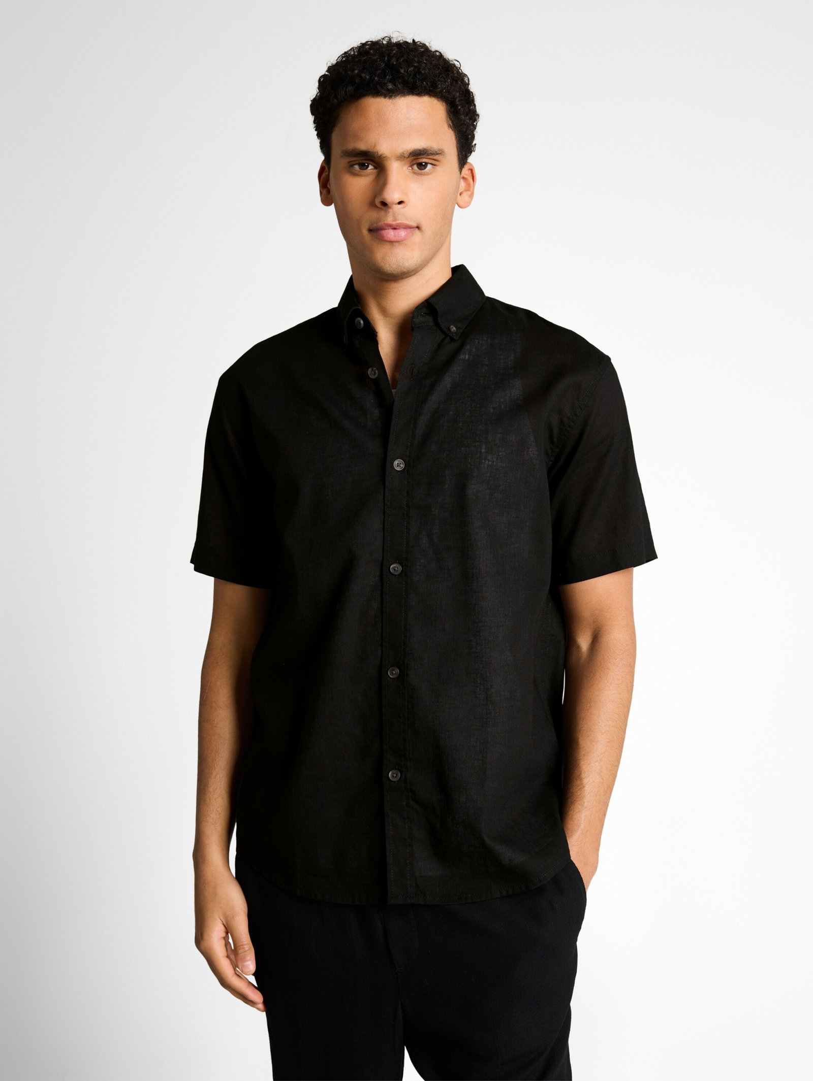 Relaxed Fit Kurzarmhemd mit Leinenanteil #5