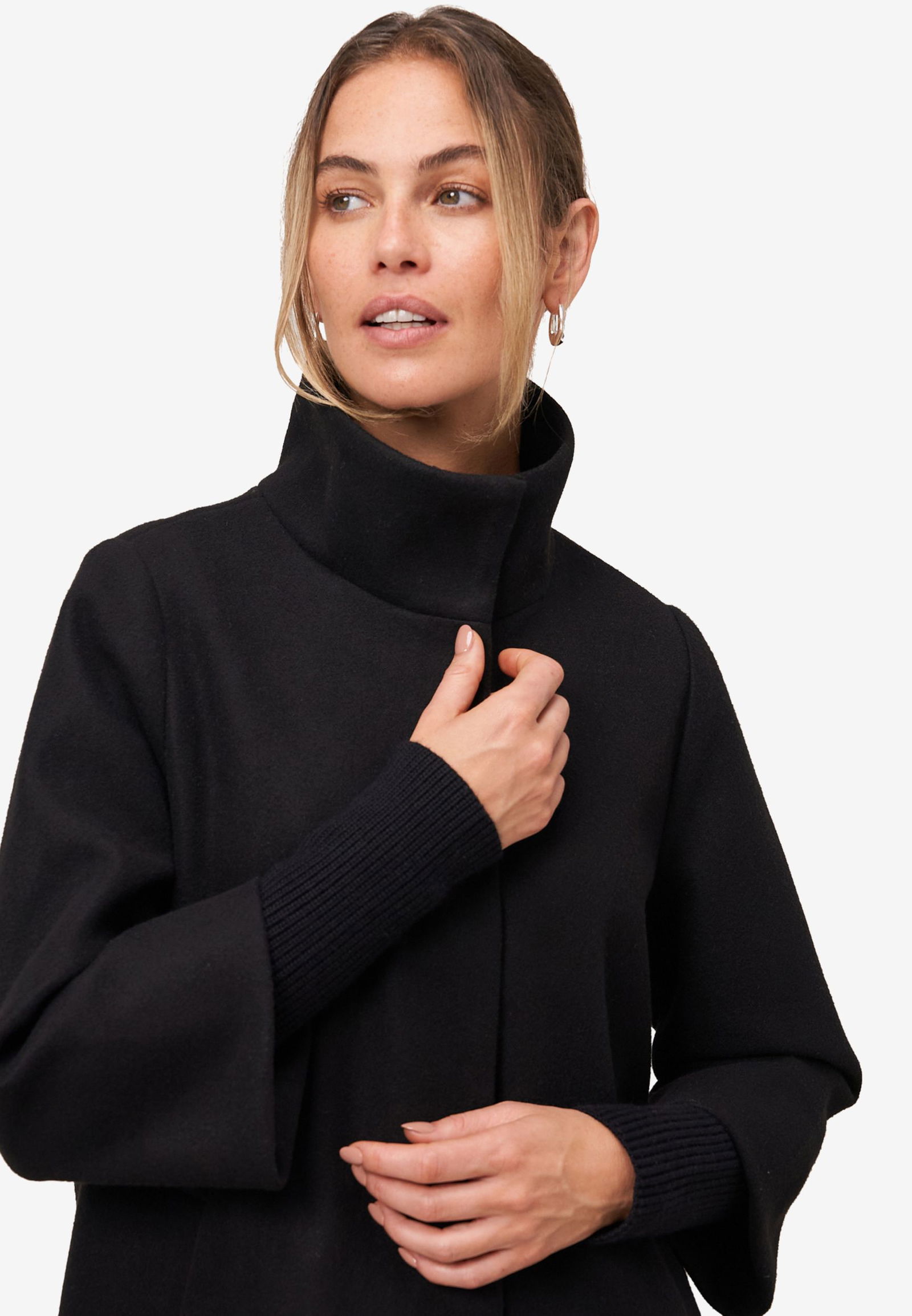 Zero |  Zero Mantel | 36 | black beauty