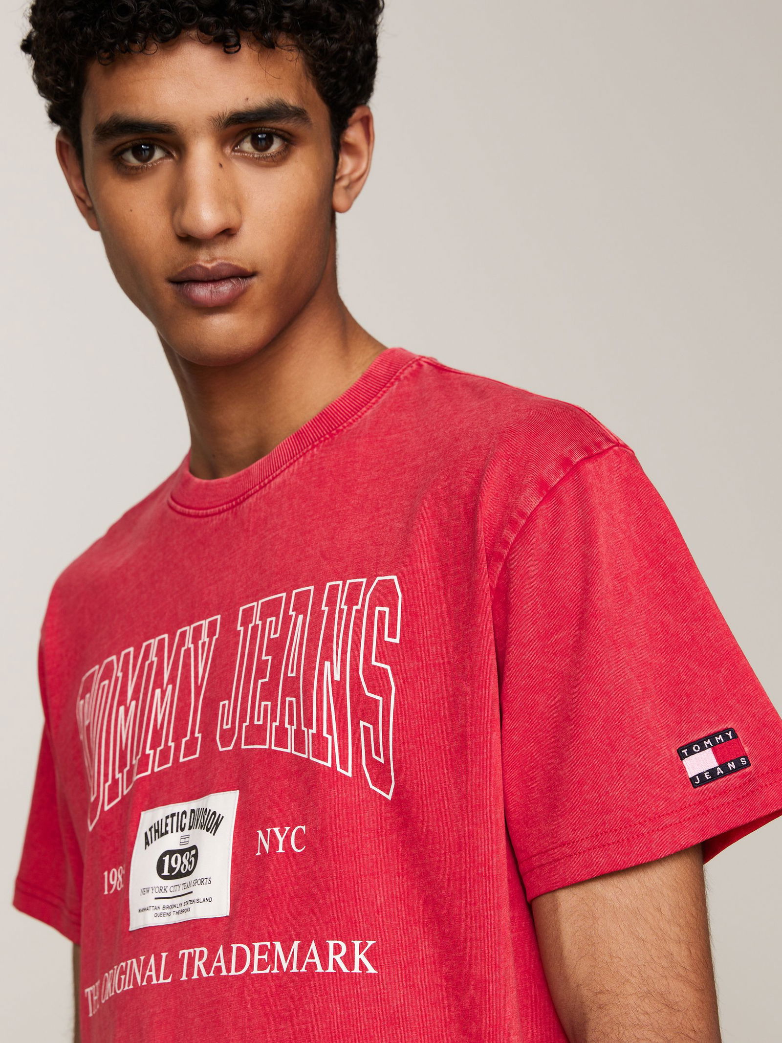  | TJM REG SS ARCHIVE TEE EXT, RED | XL | deep crimson