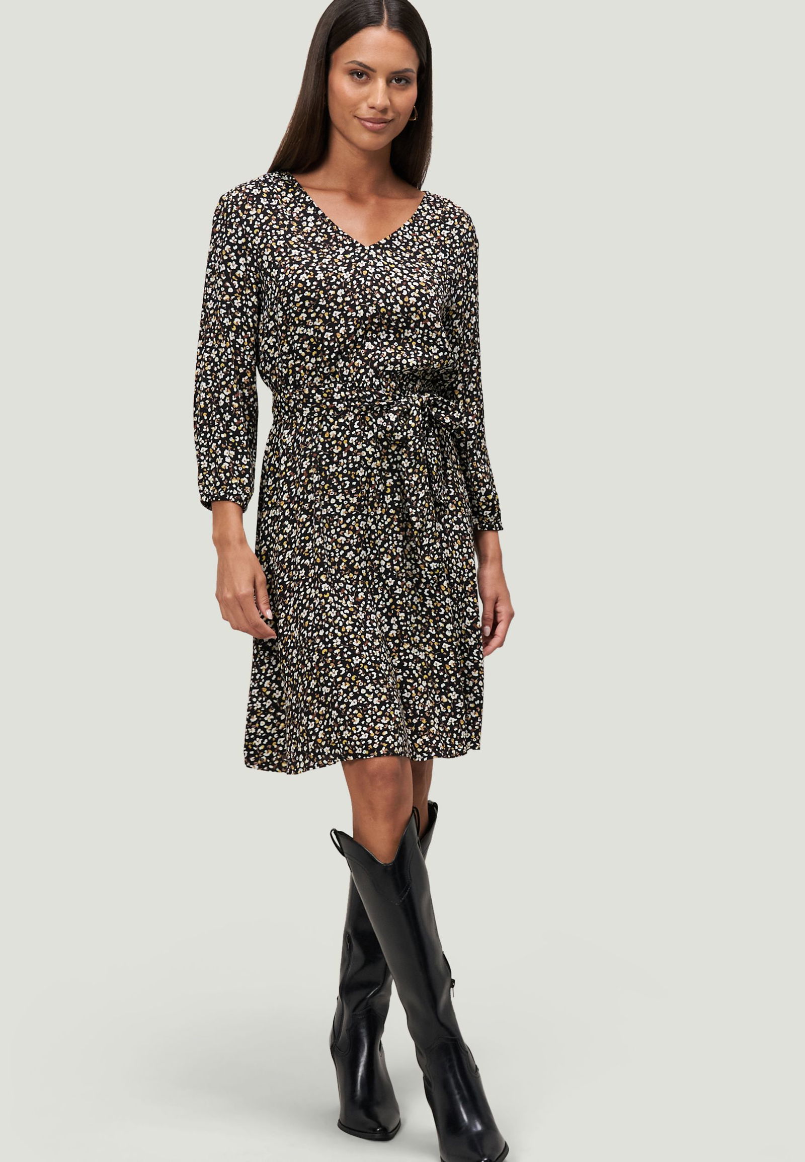 cb249151b0ce0e3290722de60beb1dca Zero | Zero Pullover | 44 | blackcream