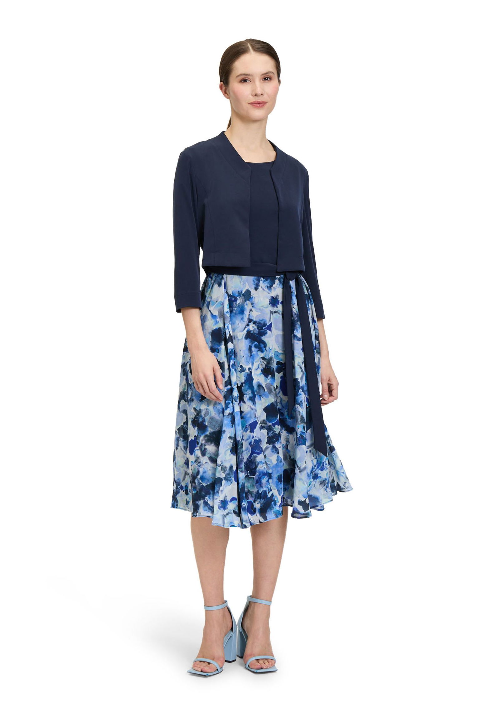 135b5ebc20a404b6b3ddf6ef10d71701 Vera Mont |  Vera Mont Jacke  | 44 | night sky