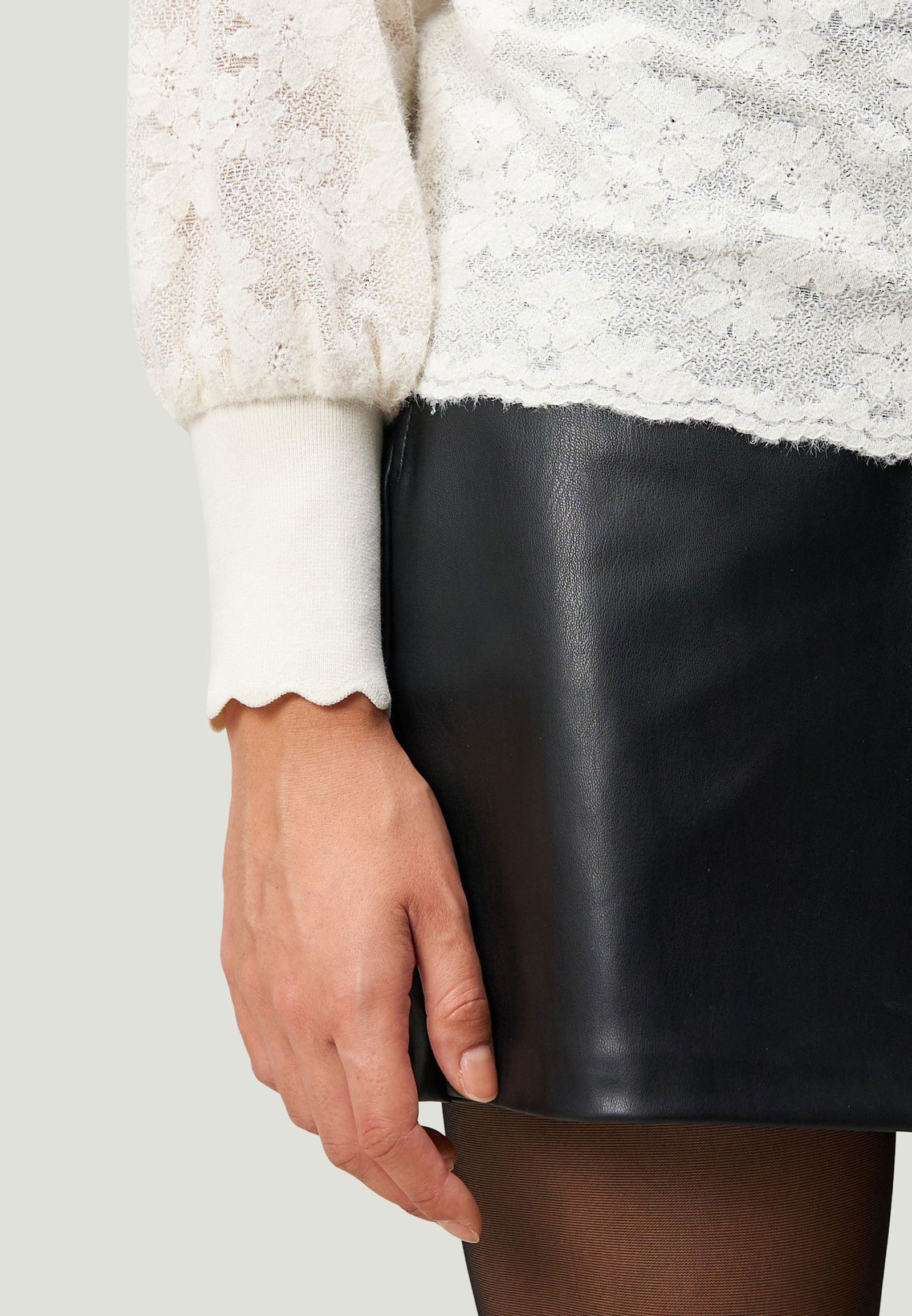 a581e5bbddb95565225c59297ed84f27 Zero |  Zero Sweatshirt  | 44 | eggnog