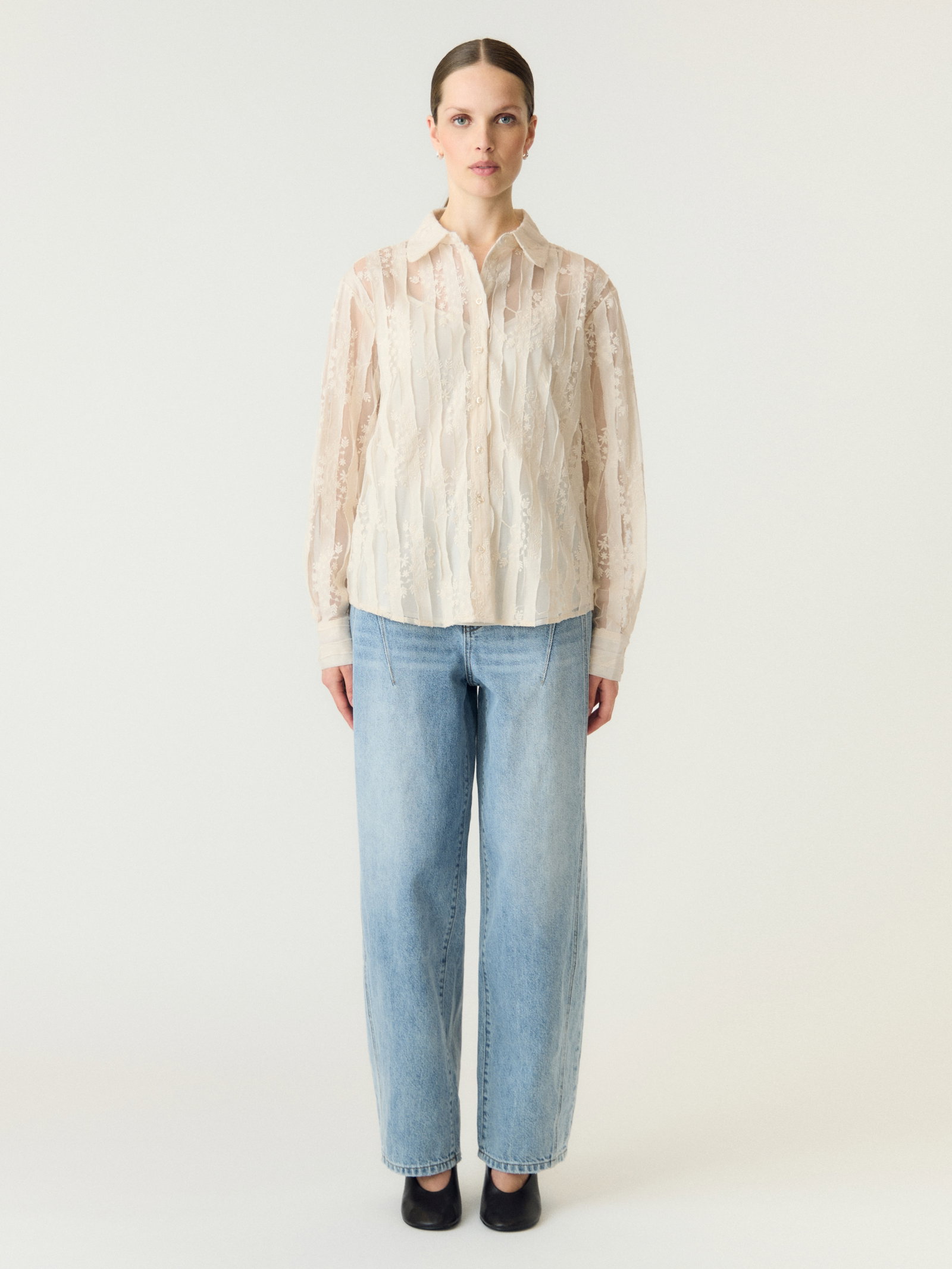 YASISABELLA LS EMB SHIRT - EX, Pristine #6