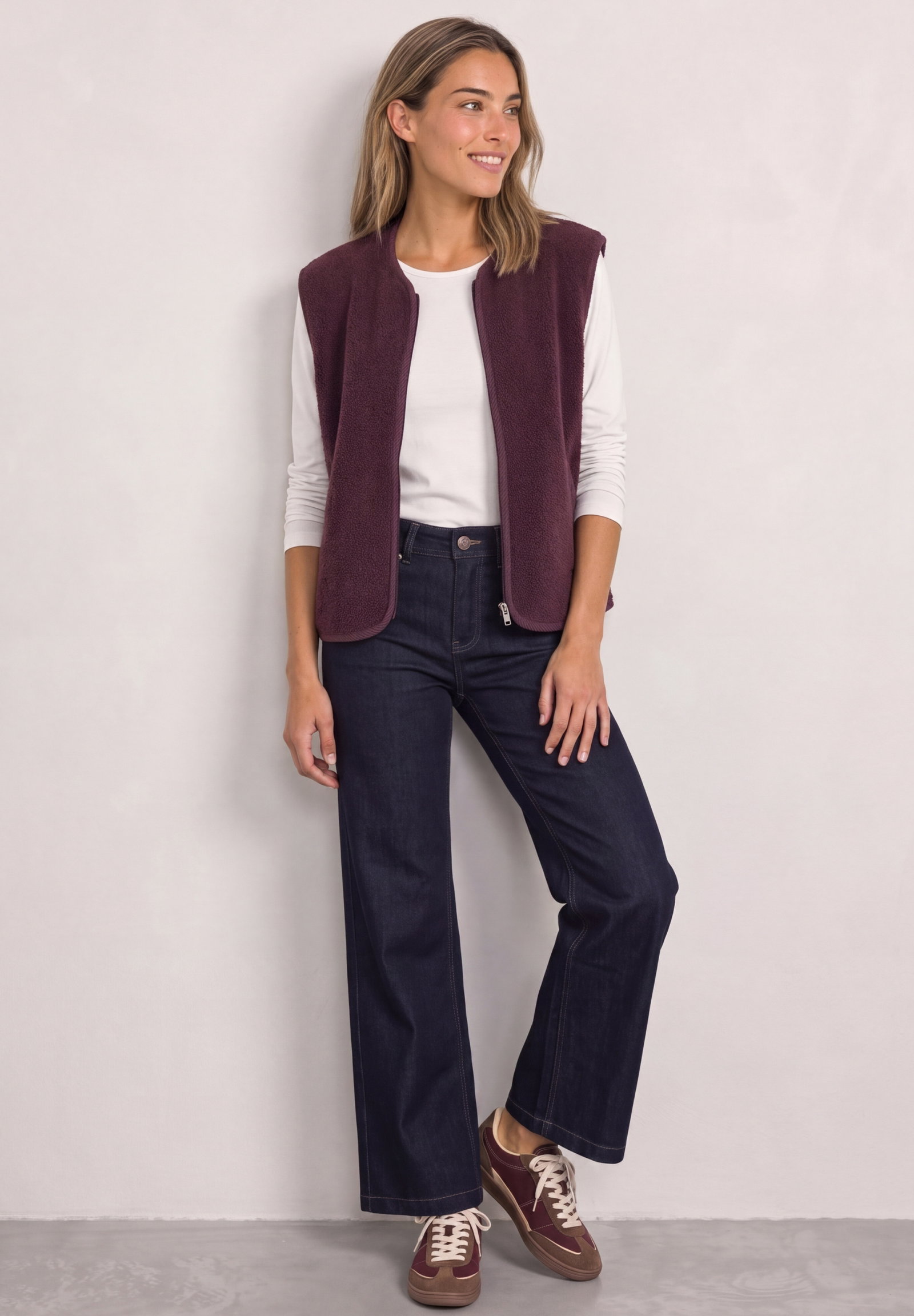 Short Teddy Vest w. Corduroy D, rustic rouge #5