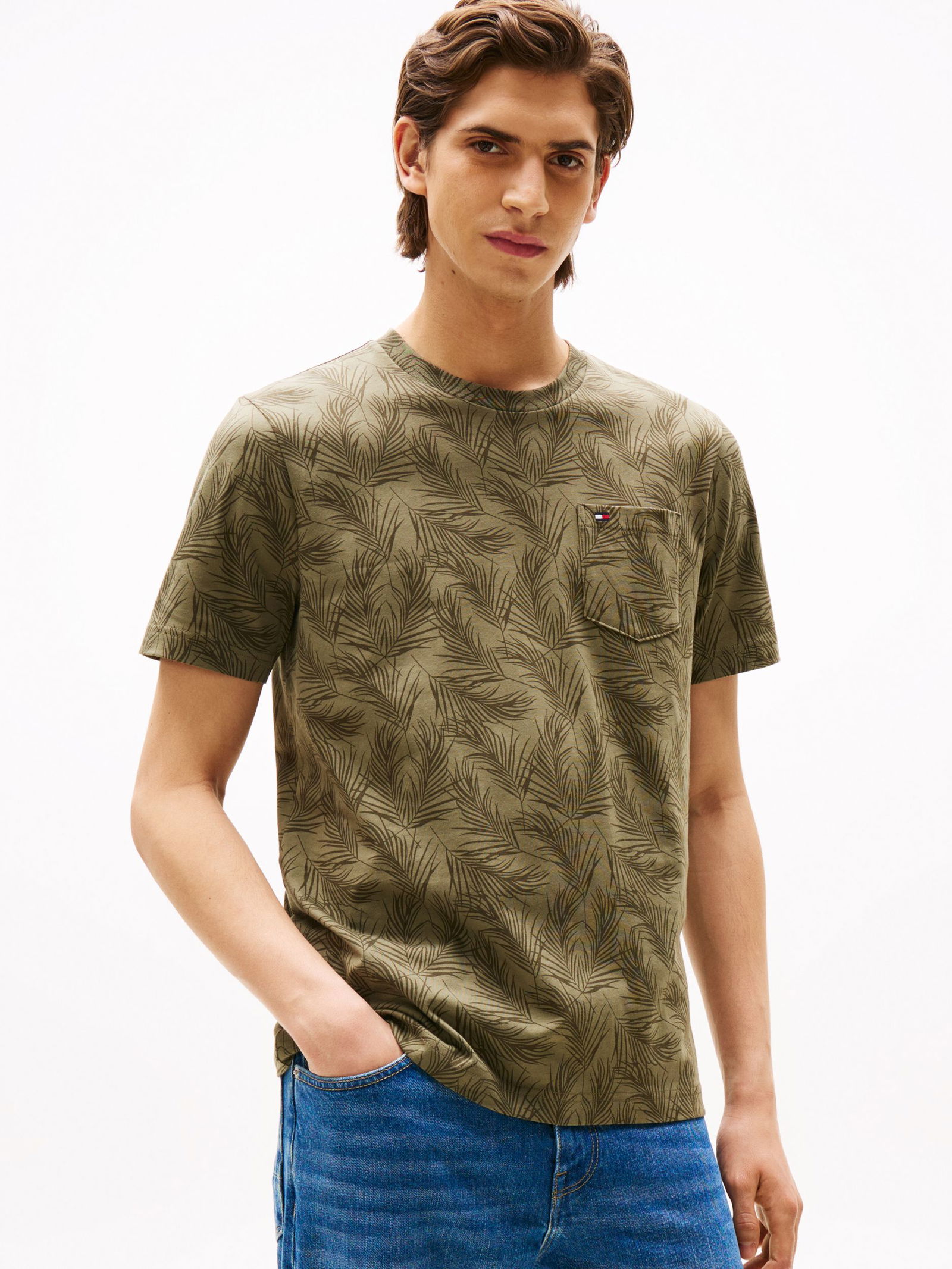  |  LEAF POCKET AOP TEE, GREEN | M | nouveau green / optic white