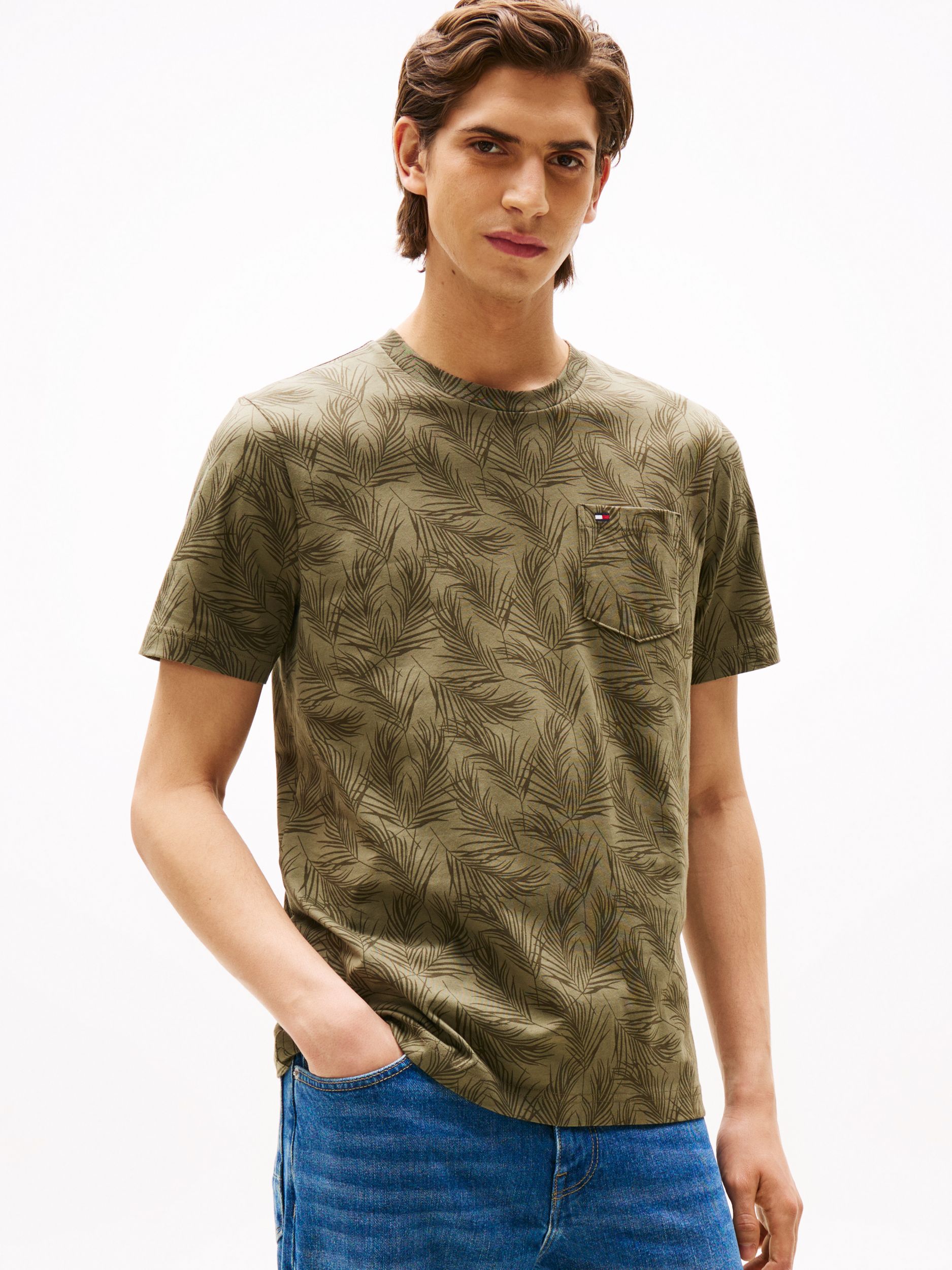  |  LEAF POCKET AOP TEE, GREEN | M | nouveau green / optic white