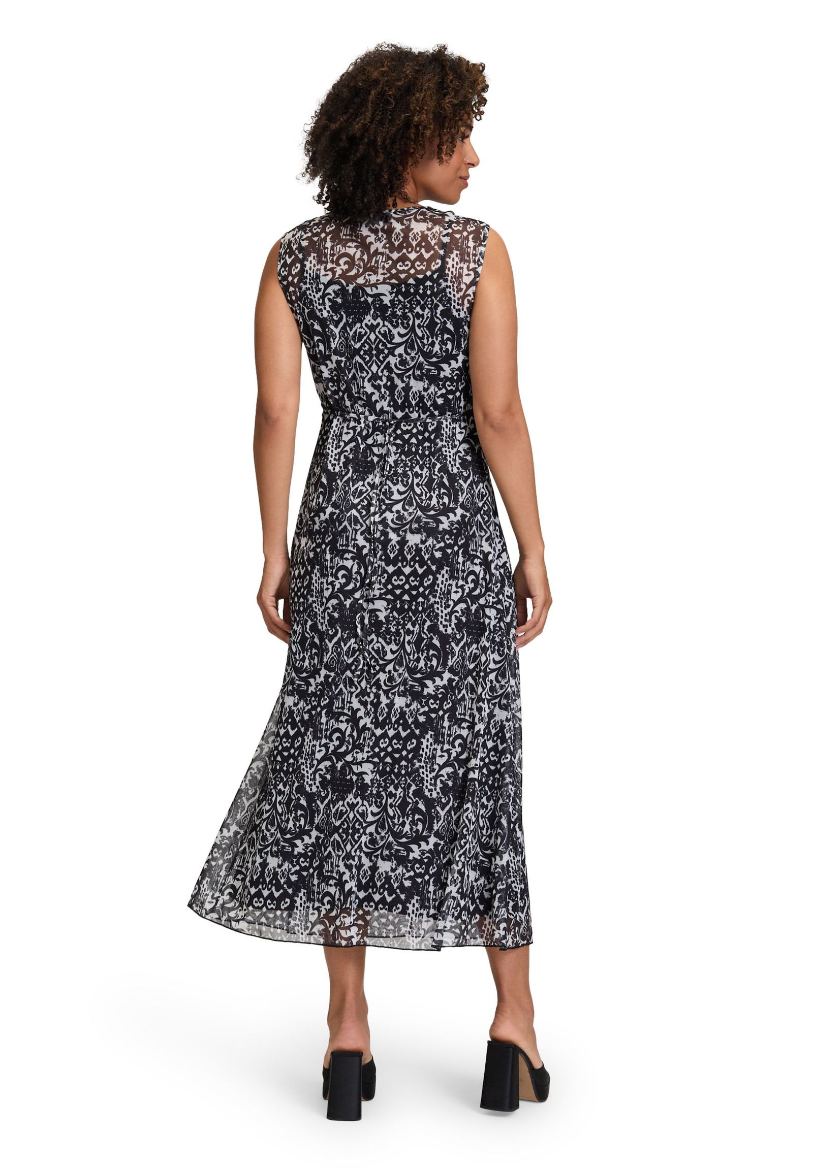 7067dcad54dee66869b946c3f0cba0fe Cartoon |  Cartoon Sommerkleid  | 44 | weiß/schwarz