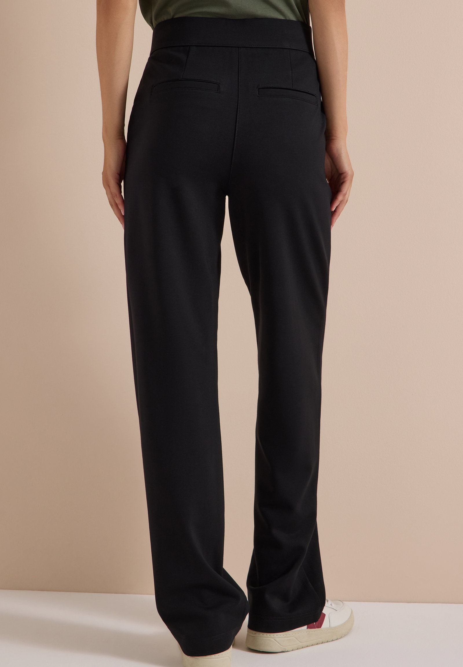 NOS Style Neele Straight SOLID, Black #4