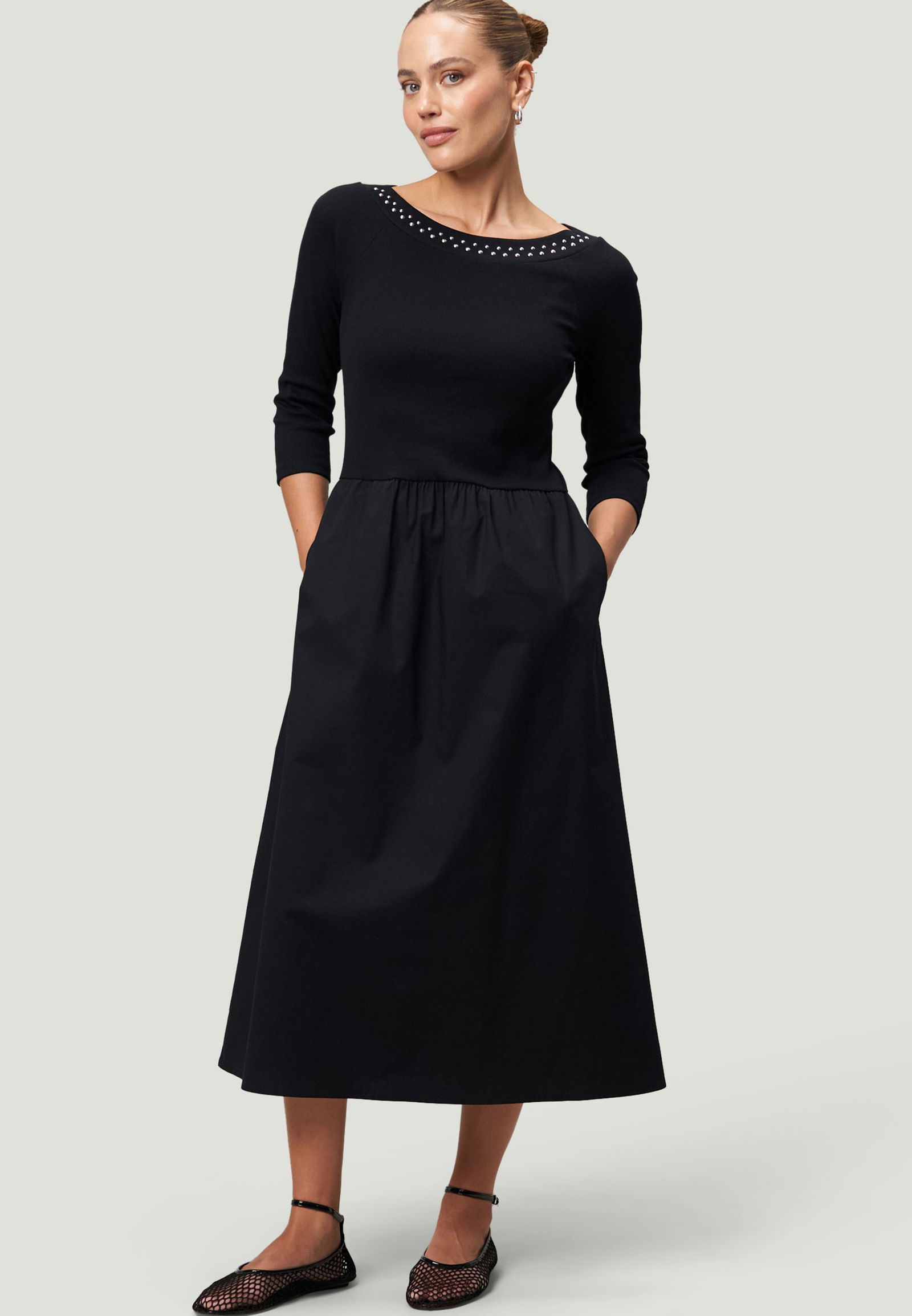 7f8d938171fce9f0b02ae9030001b35b Zero | Zero Pullover | 44 | patch blackblack