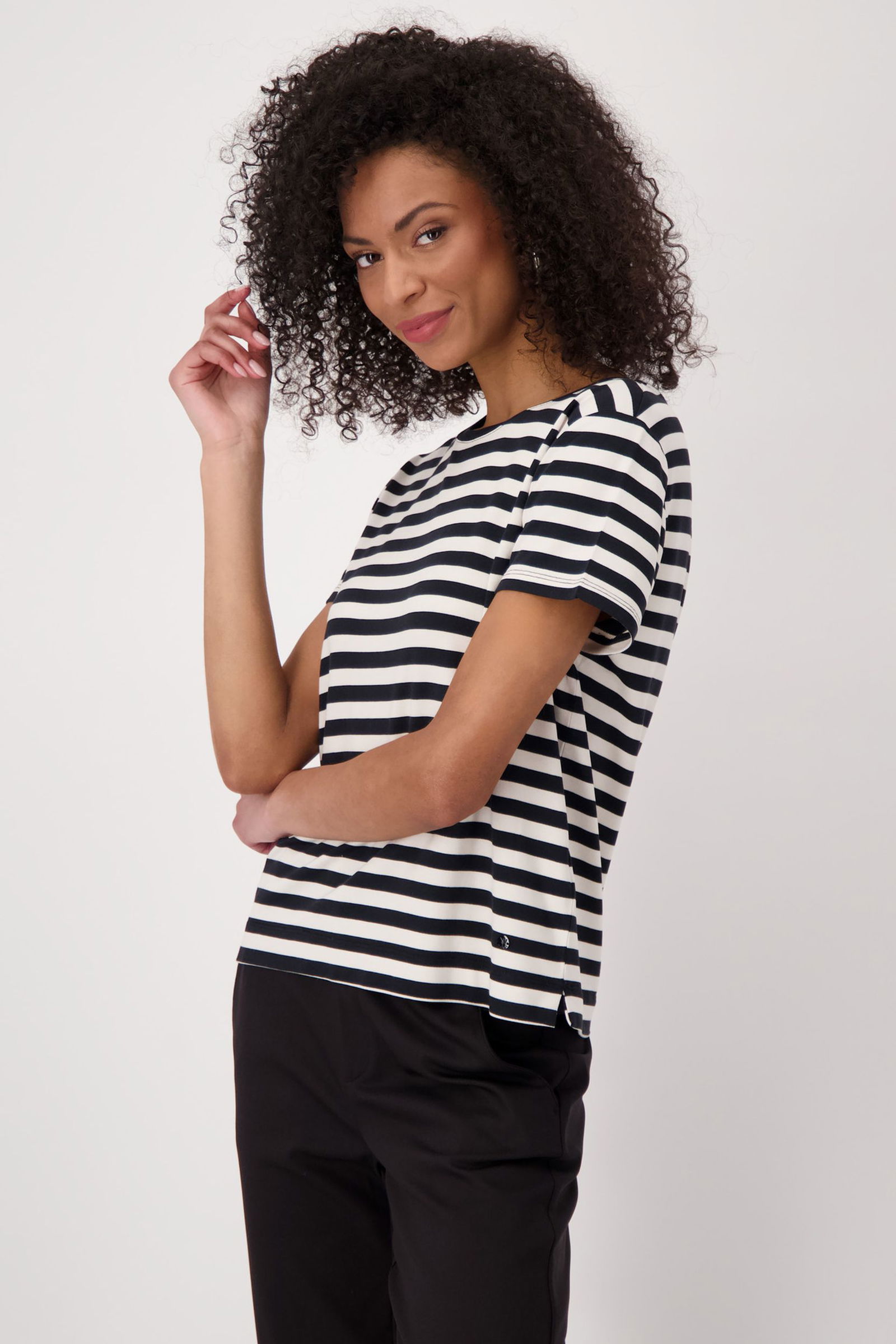 ca908cd04692bfe82ff605ced928d9bd Monari |  T-Shirt, schwarz Ringel | 38 | schwarz ringel