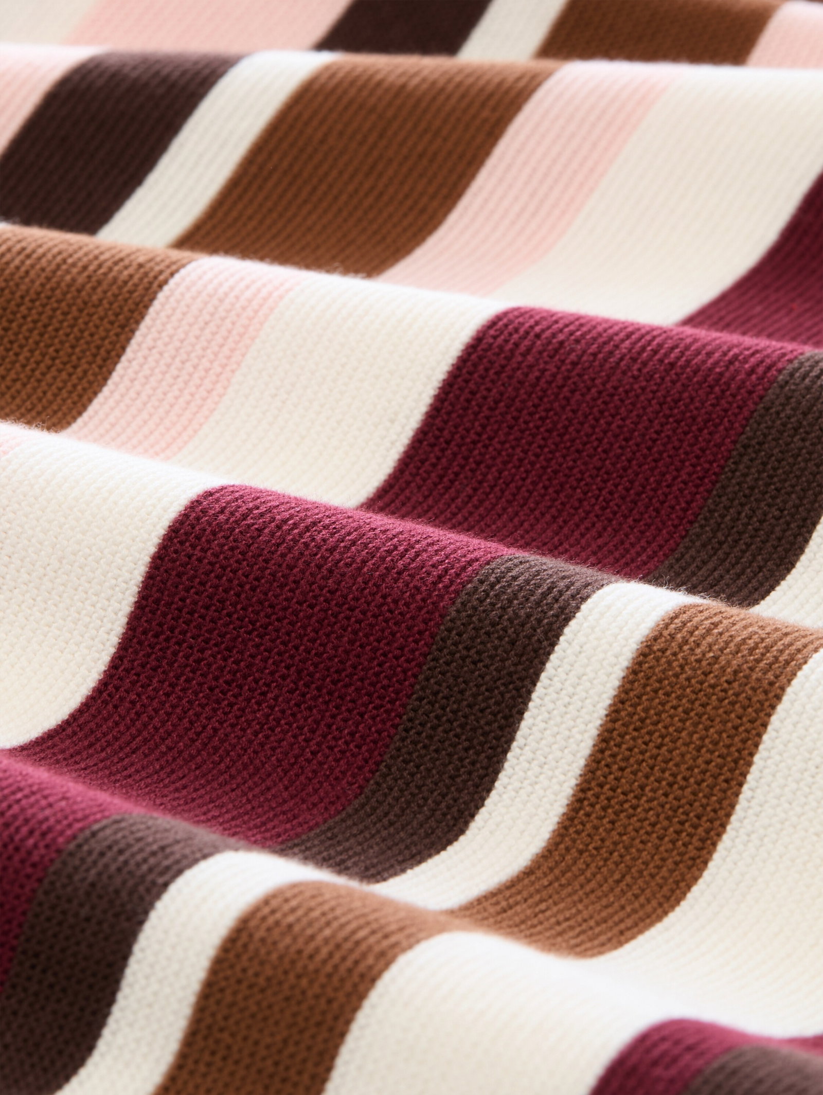 knit structure crewneck, camel brown red stripe #8