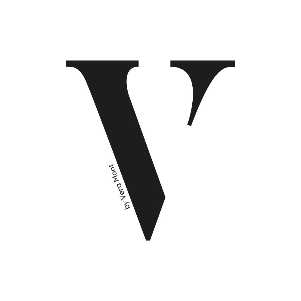 V by Vera Mont