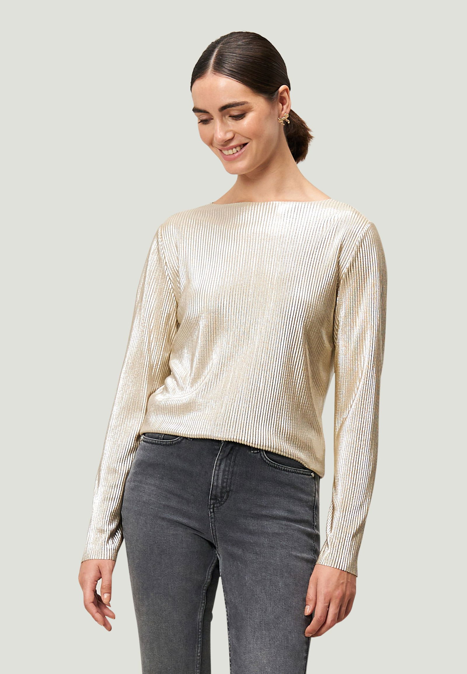 3bde5df96e4e92ab646f364b71f1a06e Zero | Zero Shirt | 40 | creamgold