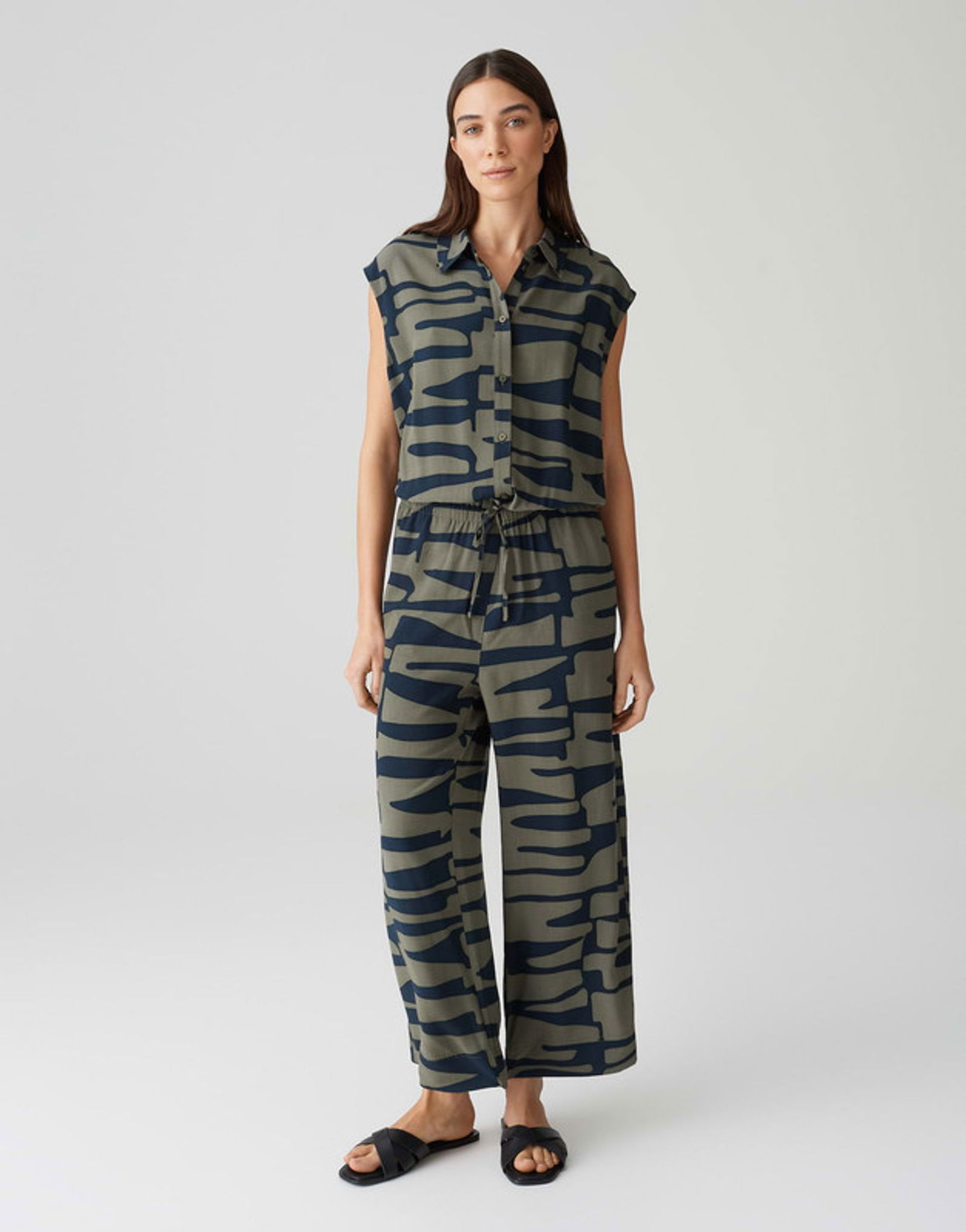 4f8bb5ff944a673d8dd030291e75e86e Opus |  Opus Jumpsuit  | 40 | 804_30034