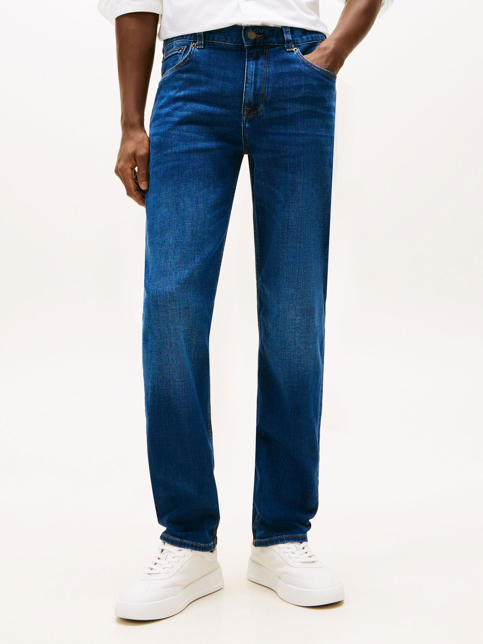 Tommy Hilfiger |  Tommy Hilfiger Straight Leg Jeans  | 36/32 | dark blue