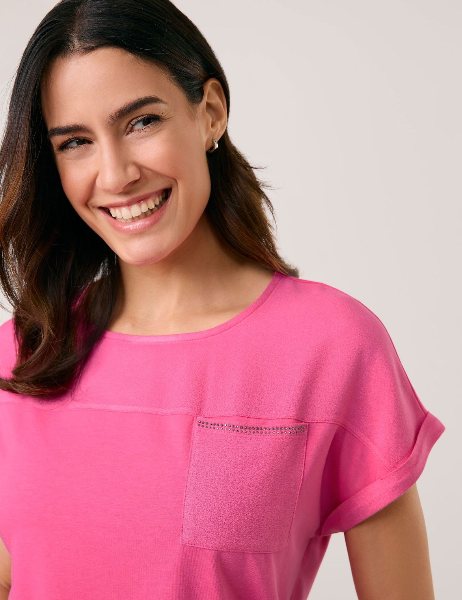 GERRY WEBER Collection | Kurzarmshirt mit Material-Patch und Ziersteinchen | 40 | pink