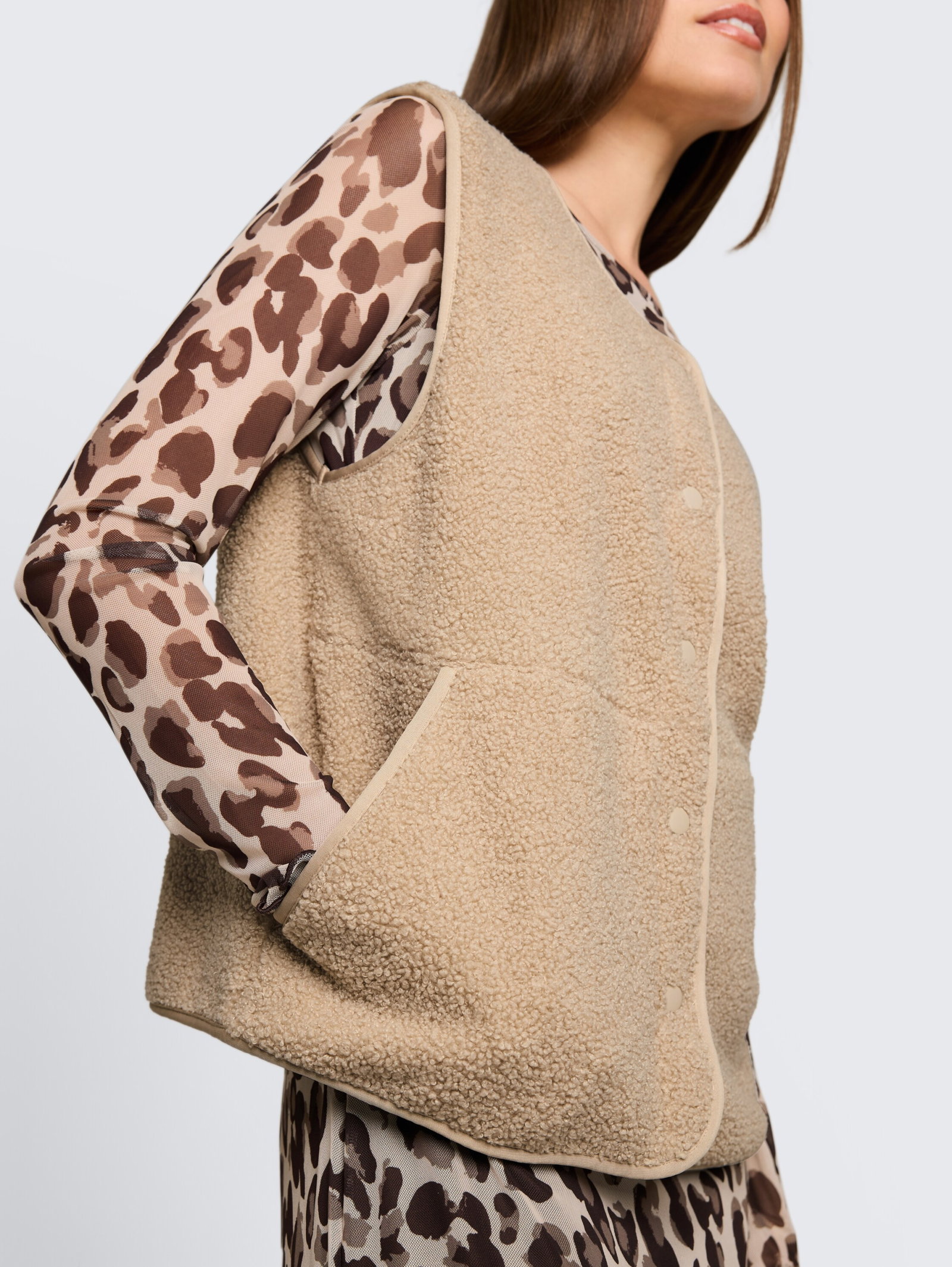 Sweatvest teddy with buttons, Gravel Beige #12