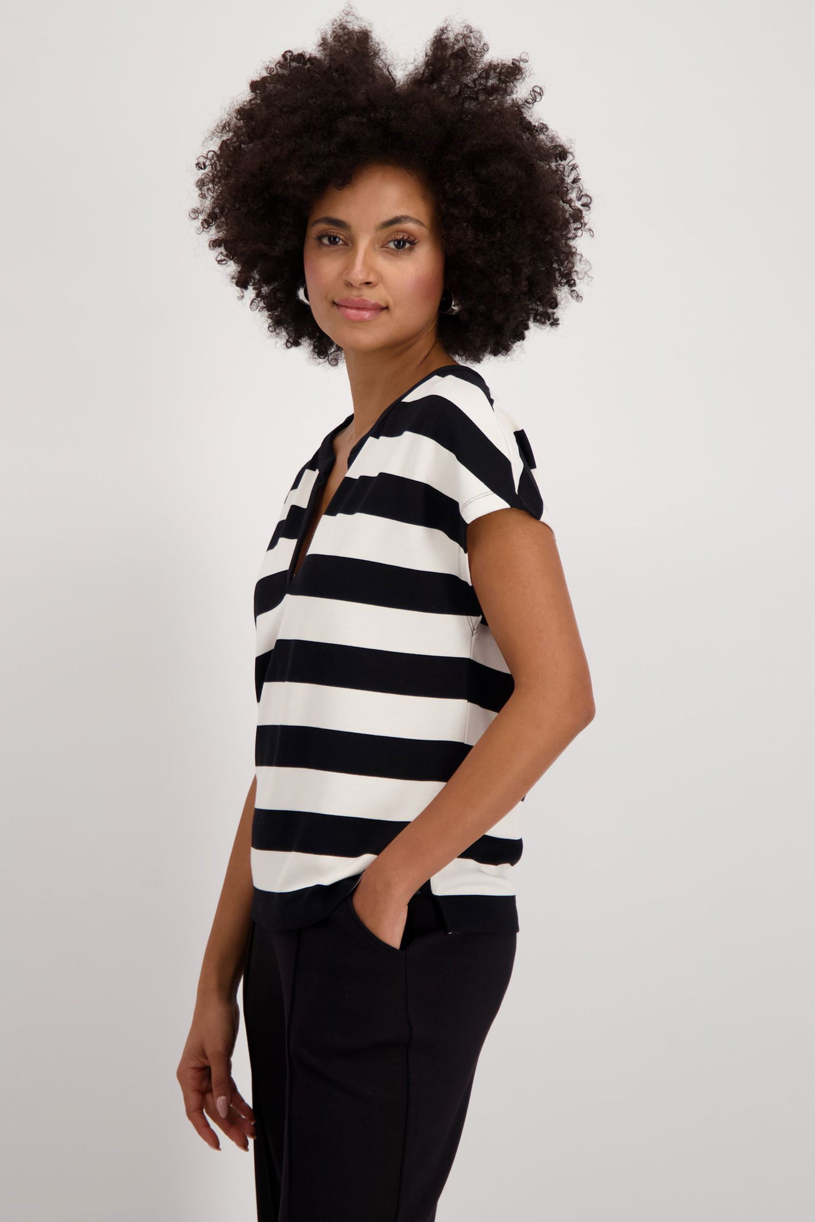 8799d67757d19c60141b63a8d9e9f5c6 Monari |  Sweatshirt, schwarz Ringel | 44 | schwarz ringel