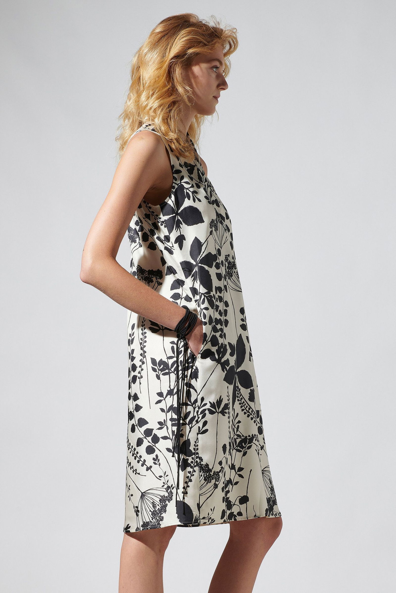 Luisa Cerano |  Kleid mit Herbarium-Print | 38 | multi