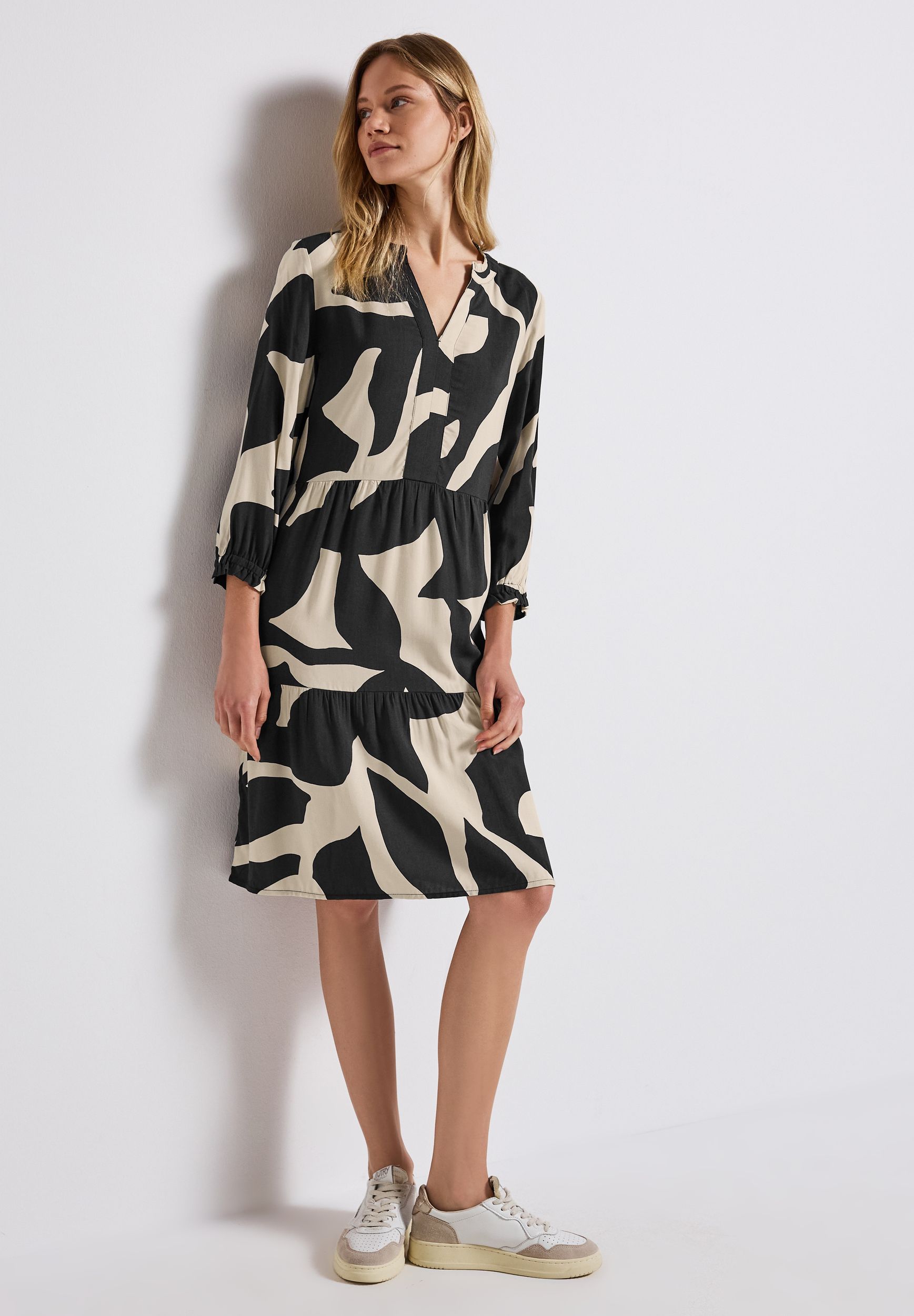  |  Gemustertes Tunika-Kleid | 38 | 4565_25931