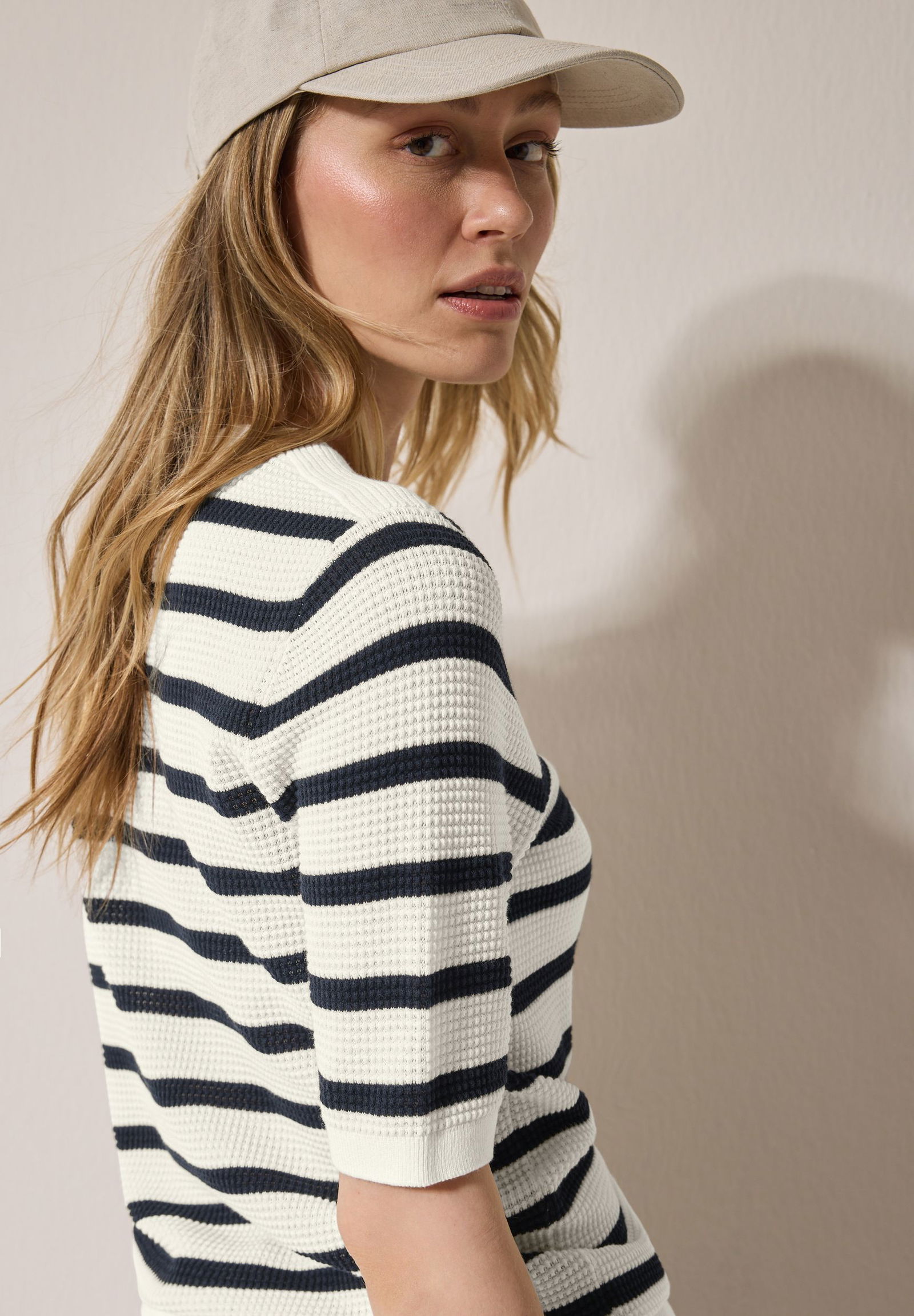  |  Gestreifter Strukturpullover | XL | universal blue