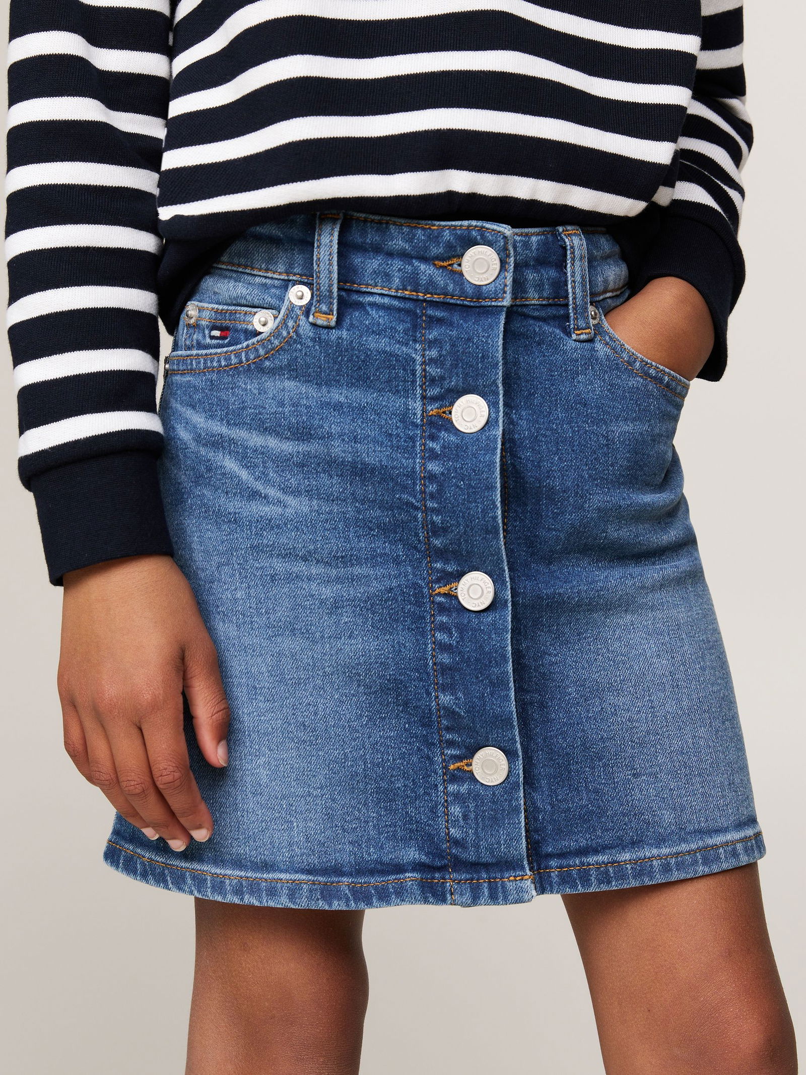 817f5145cf1539af40ee9fa440f3ad76 Tommy Hilfiger |  BUTTON THROUGH DENIM SKIRT | 10 | dark night navy big check
