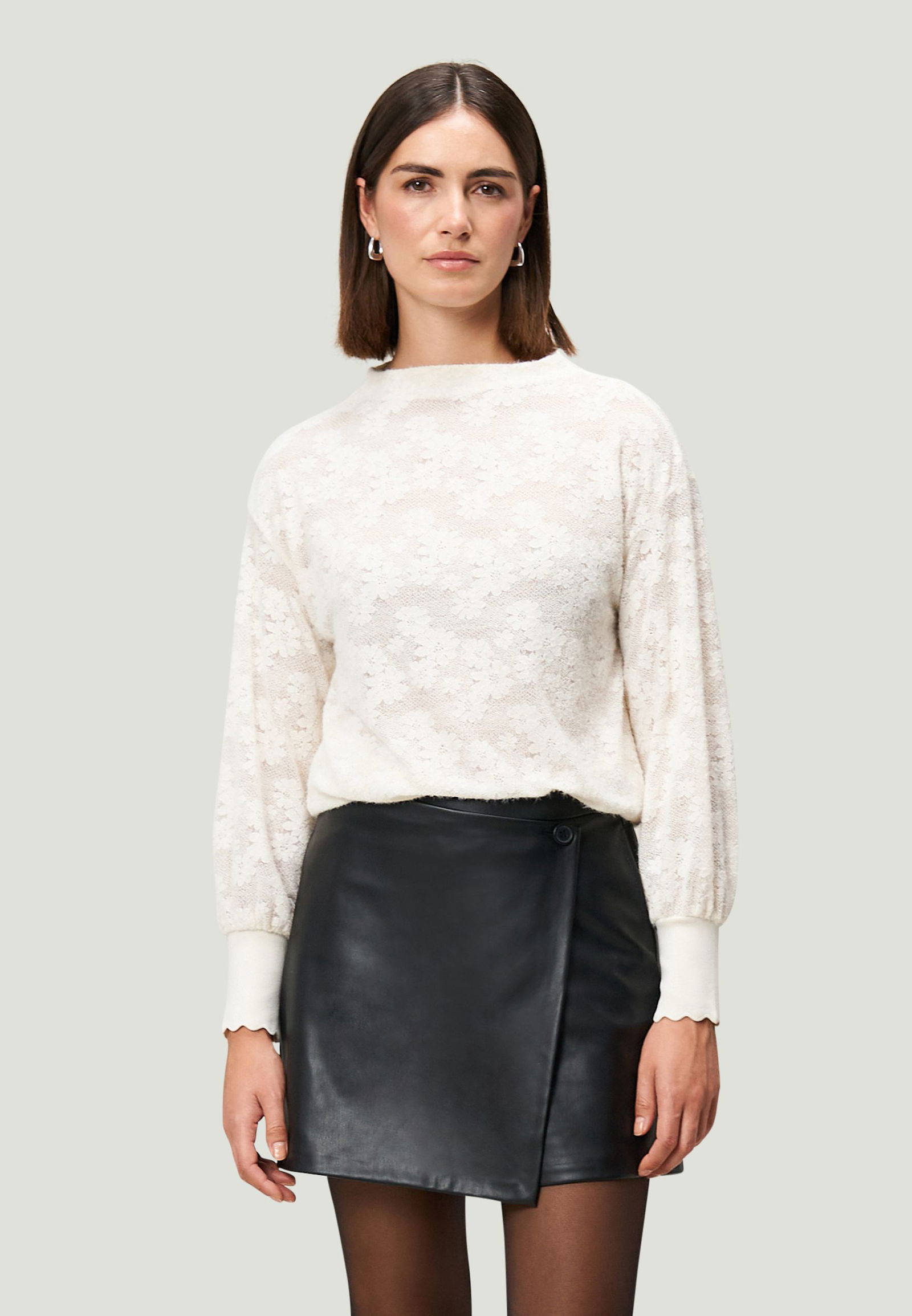 f1ba28e303eb1a98d96892355a105f1f Zero | Zero Sweatshirt | 44 | eggnog