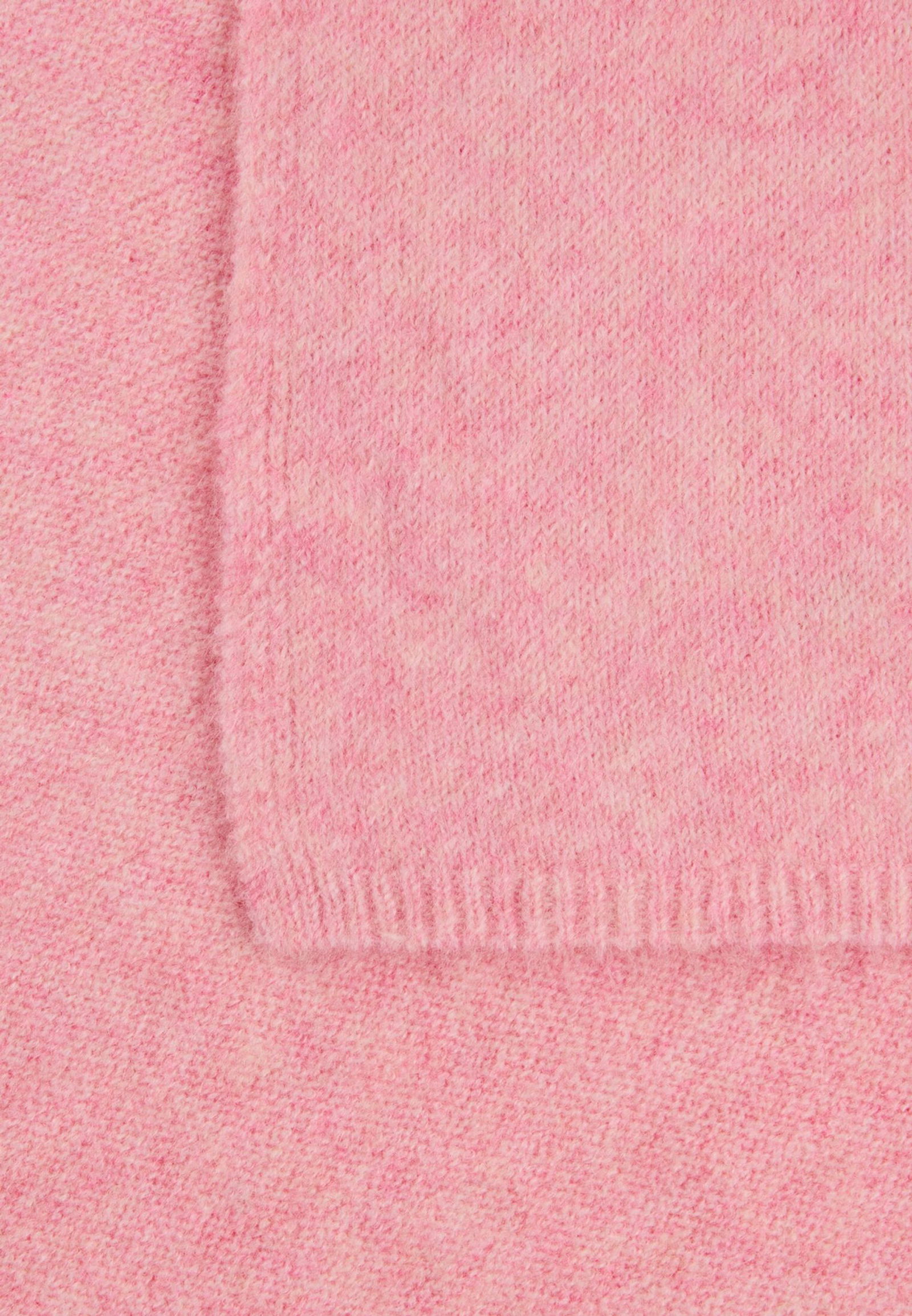 5f91385b20608b4604a121e59ee83983 |  cosy scarf, Winter Berry | OS | berry