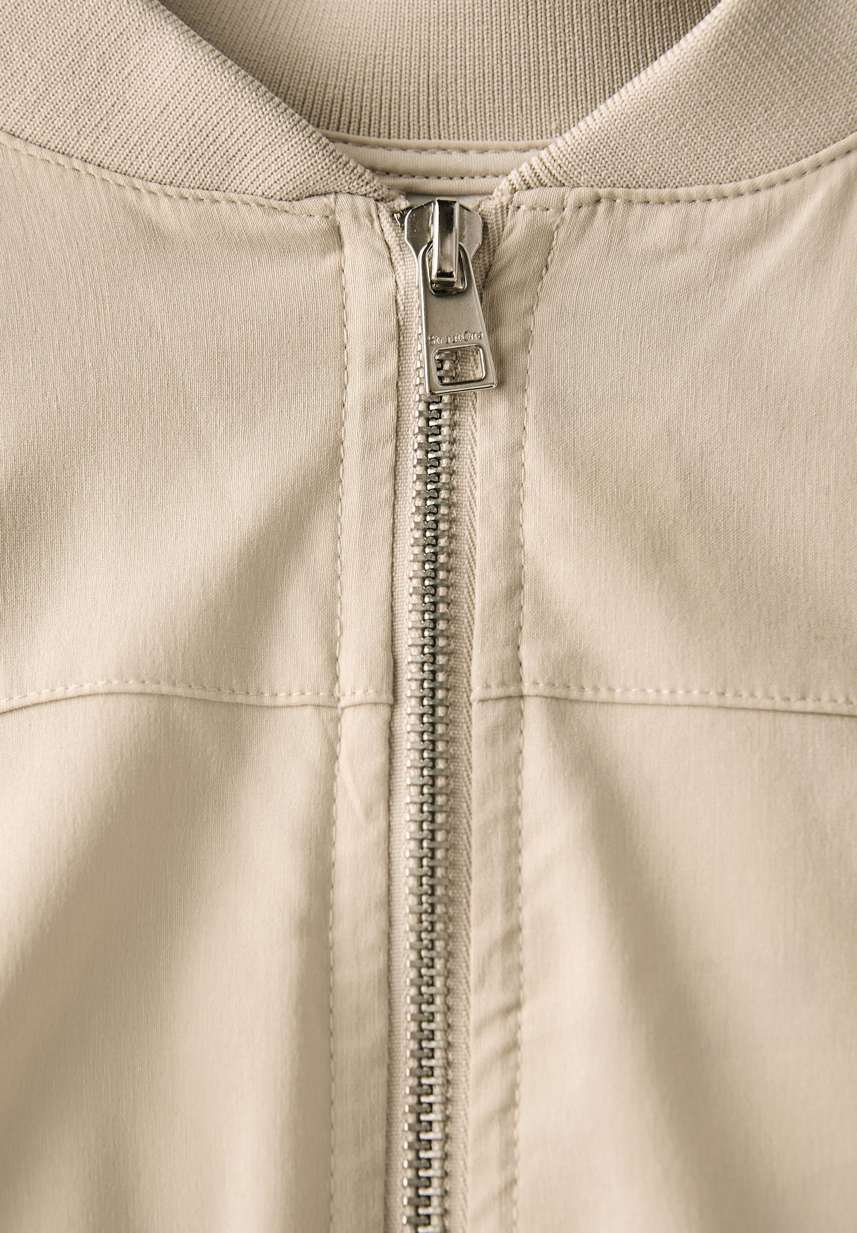  |  Blouson in Unifarbe | 40 | 4565_16620