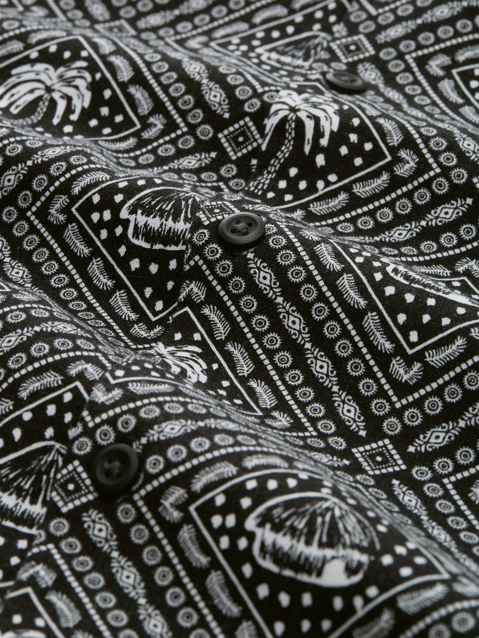 relaxed printed viscose linen, black white tropical print #2