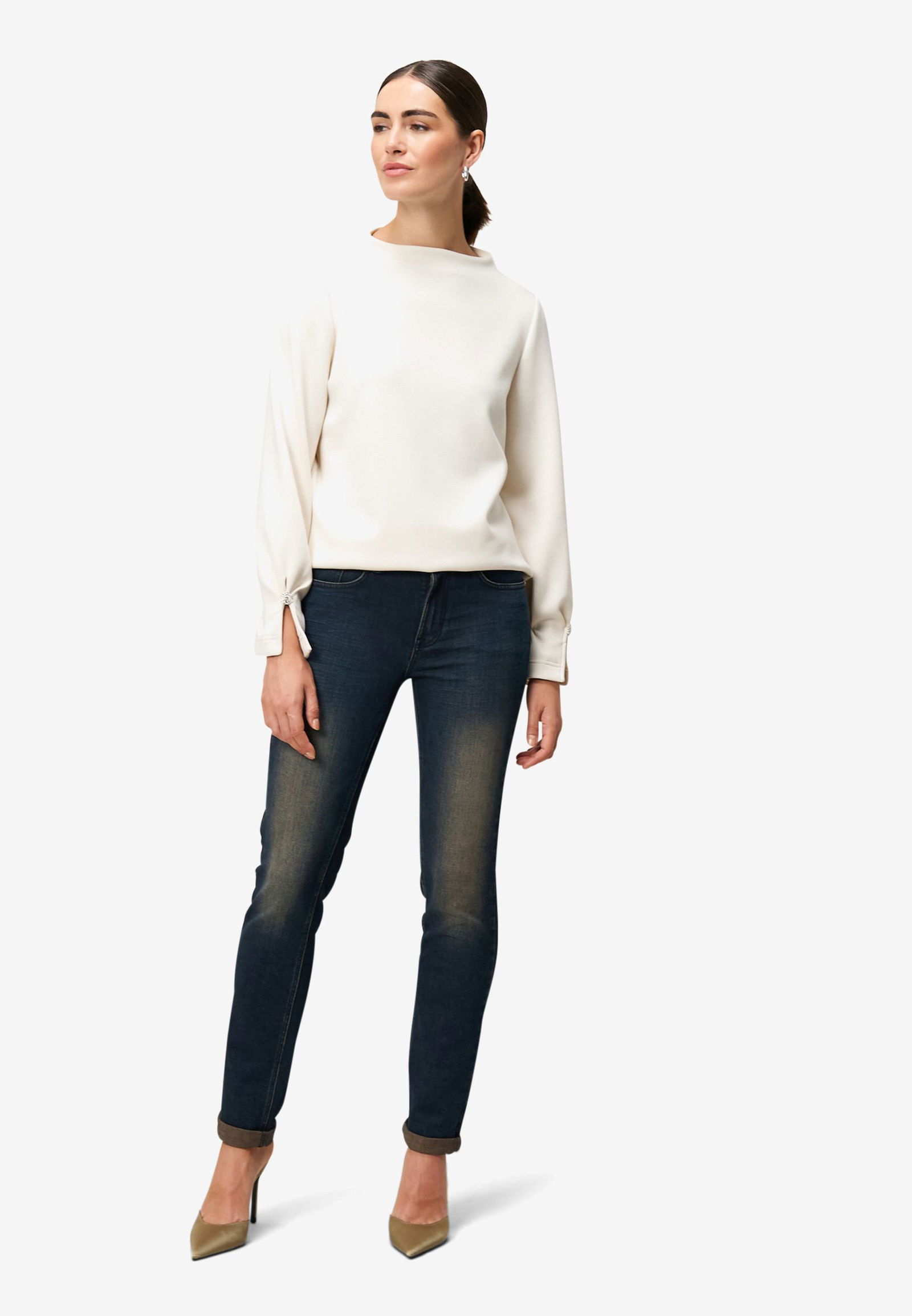 Zero |  Zero Sweatshirt  | 38 | eggnog