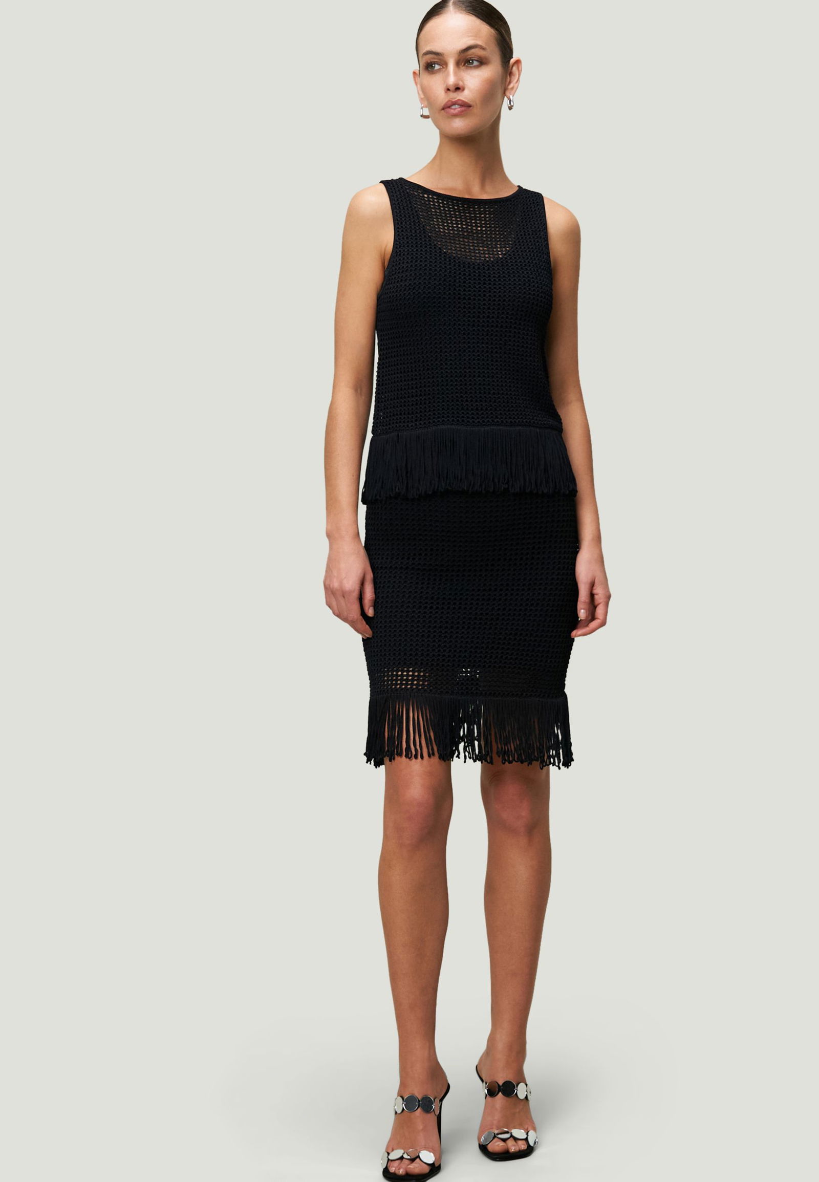 6b1b26328d72fb315f18050a7524db81 Zero |  Zero Top  | 40 | black beauty