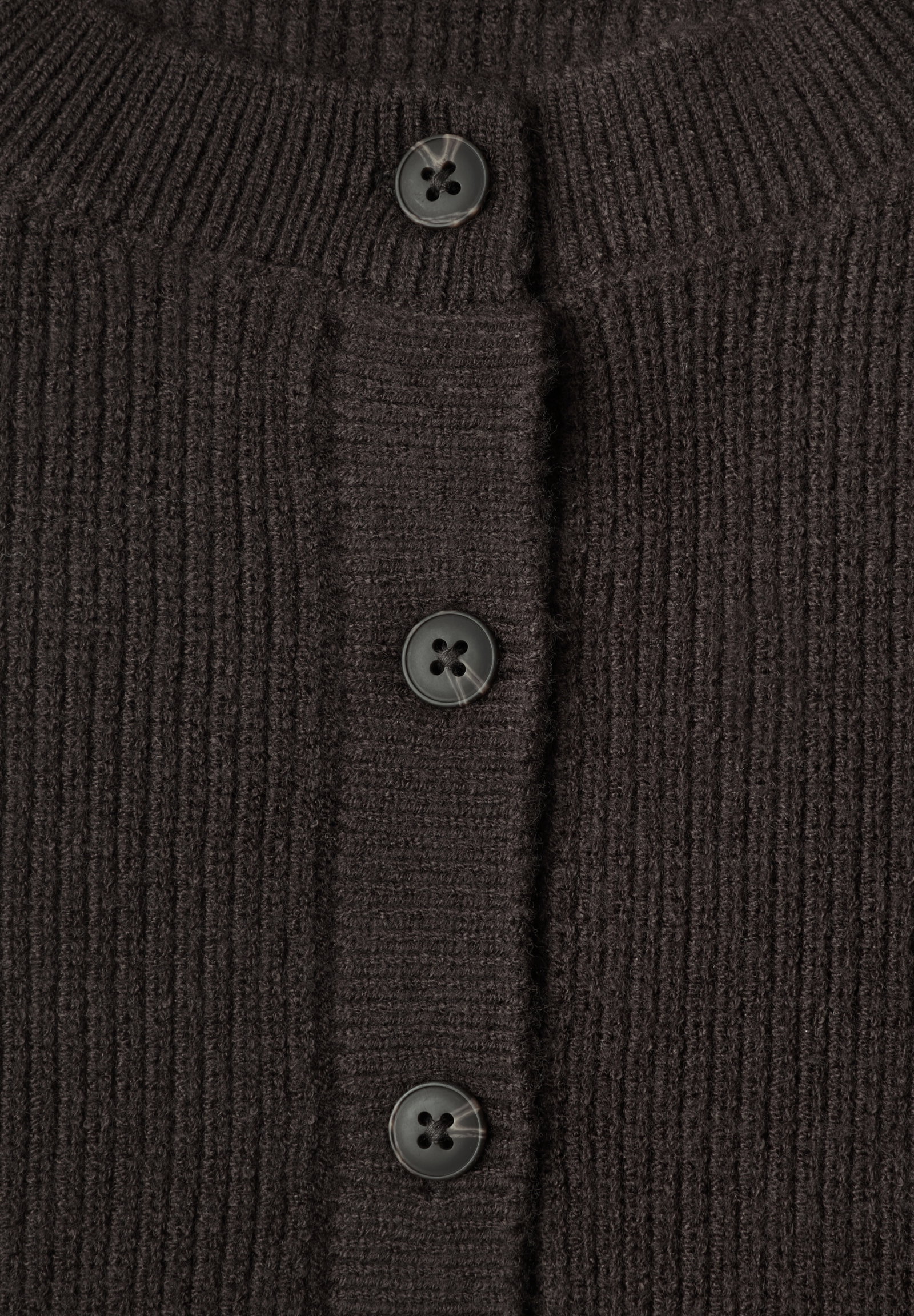 LTD QR_sleeveless cardigan rib, black coffee #2